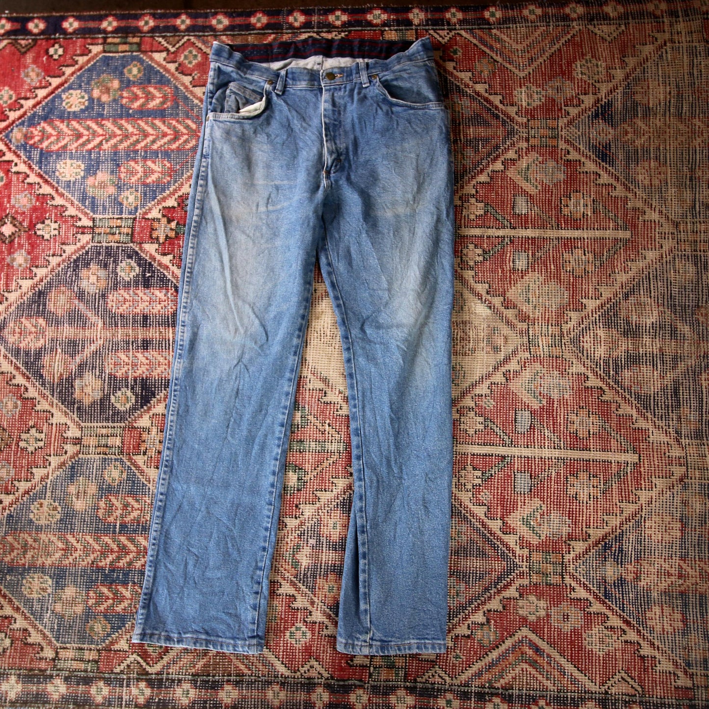 Wrangler W32 L30 Straight Leg Relaxed Fit Blue Denim Jeans