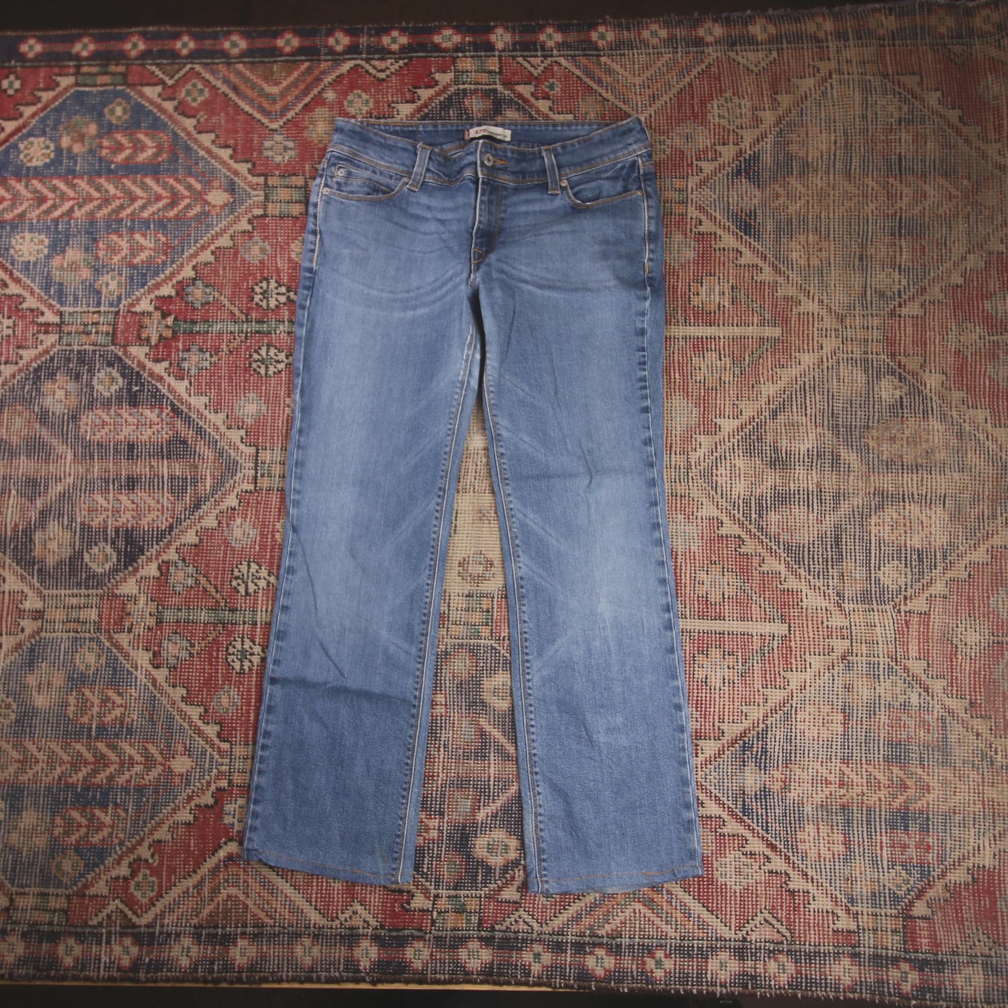Levi's 570 W32 L28 Tapered Leg Loose Fit Blue Denim Jeans