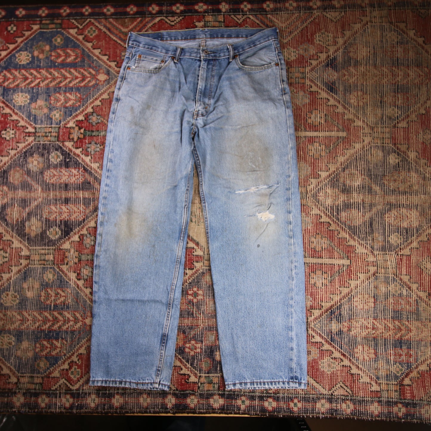 Levi's 550 W34 L28 Tapered Leg Relaxed Fit Classic Ripped Style Blue Denim Jeans