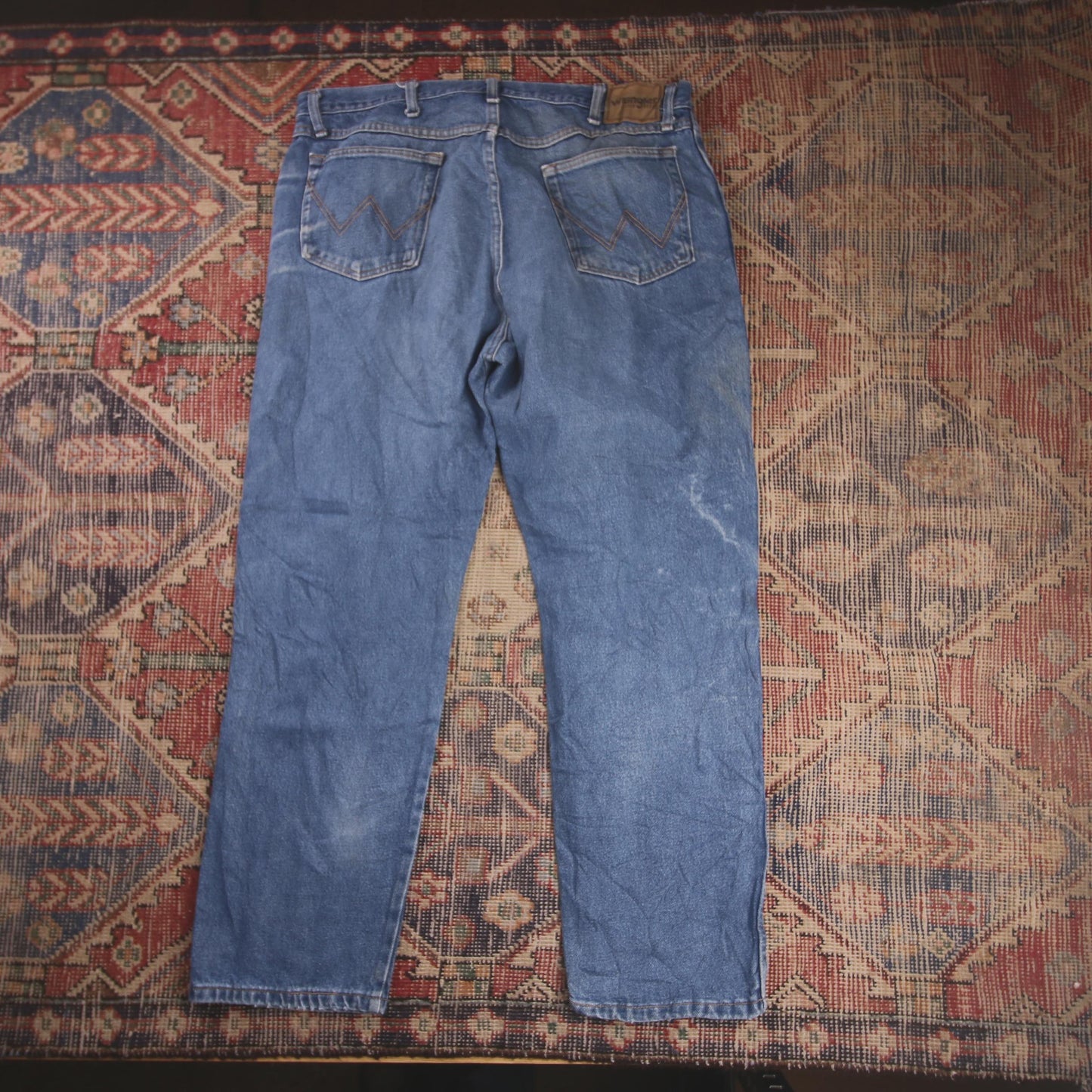 Wrangler W38 L30 Straight Leg Relaxed Fit Blue Denim Jeans
