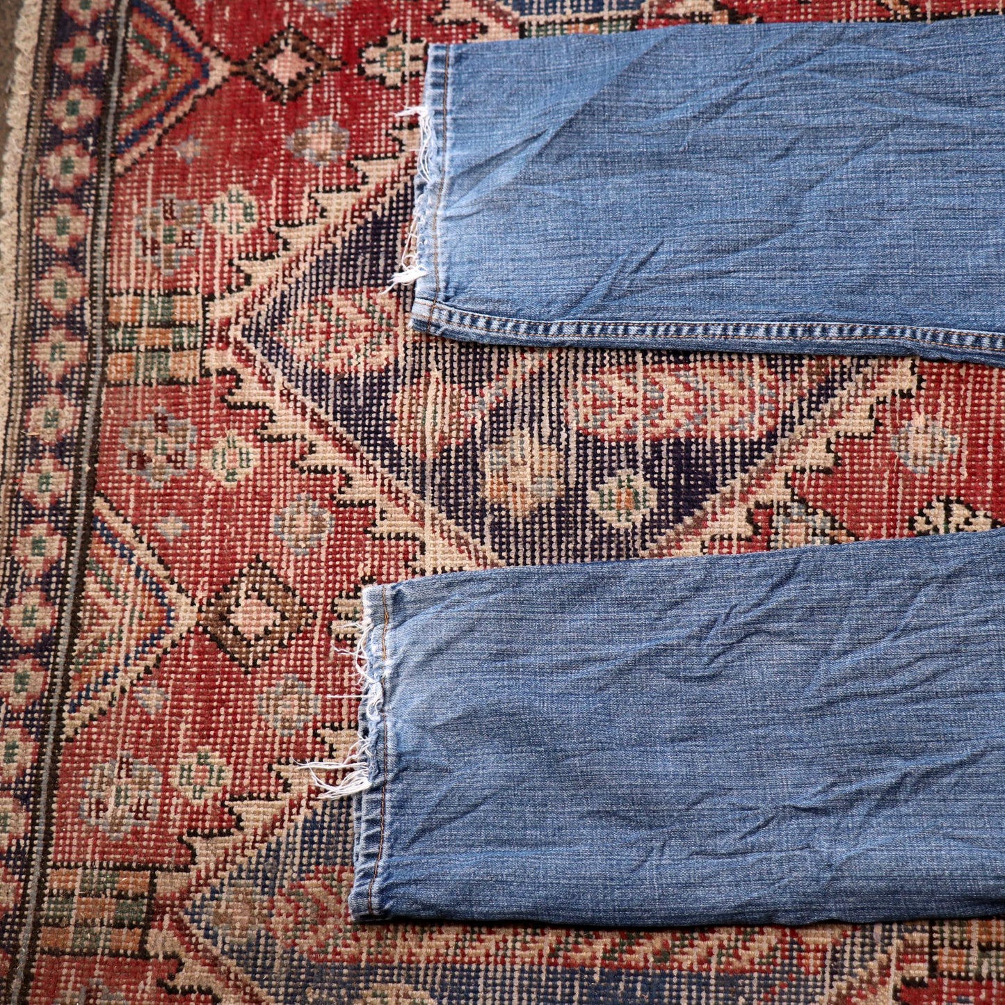 Levi's W34 L30 Straight Leg Classic Ripped Style Blue Denim Jeans