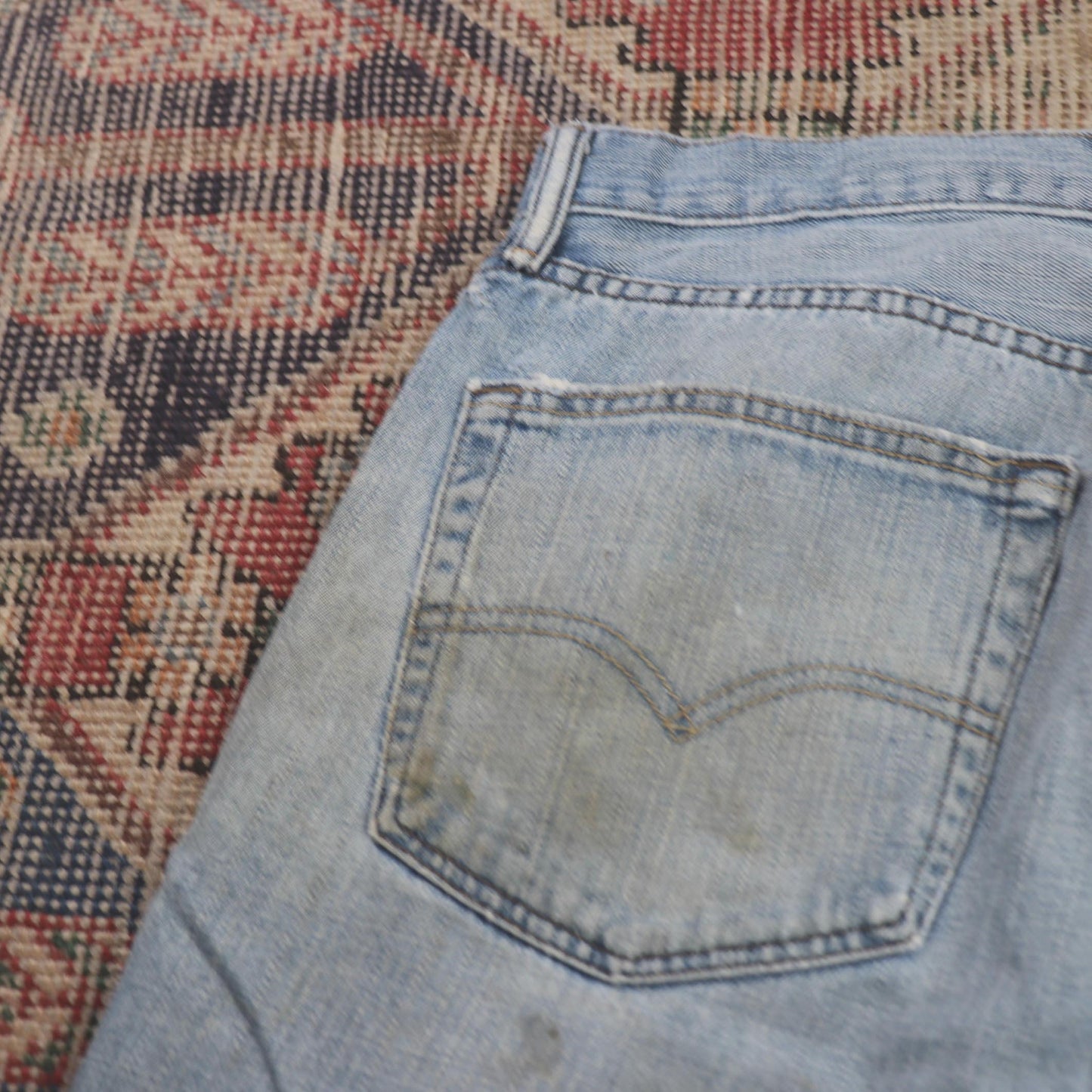 Levi's 569 W36 L30 Straight Leg Loose Fit Classic Ripped Style Blue Denim Jeans