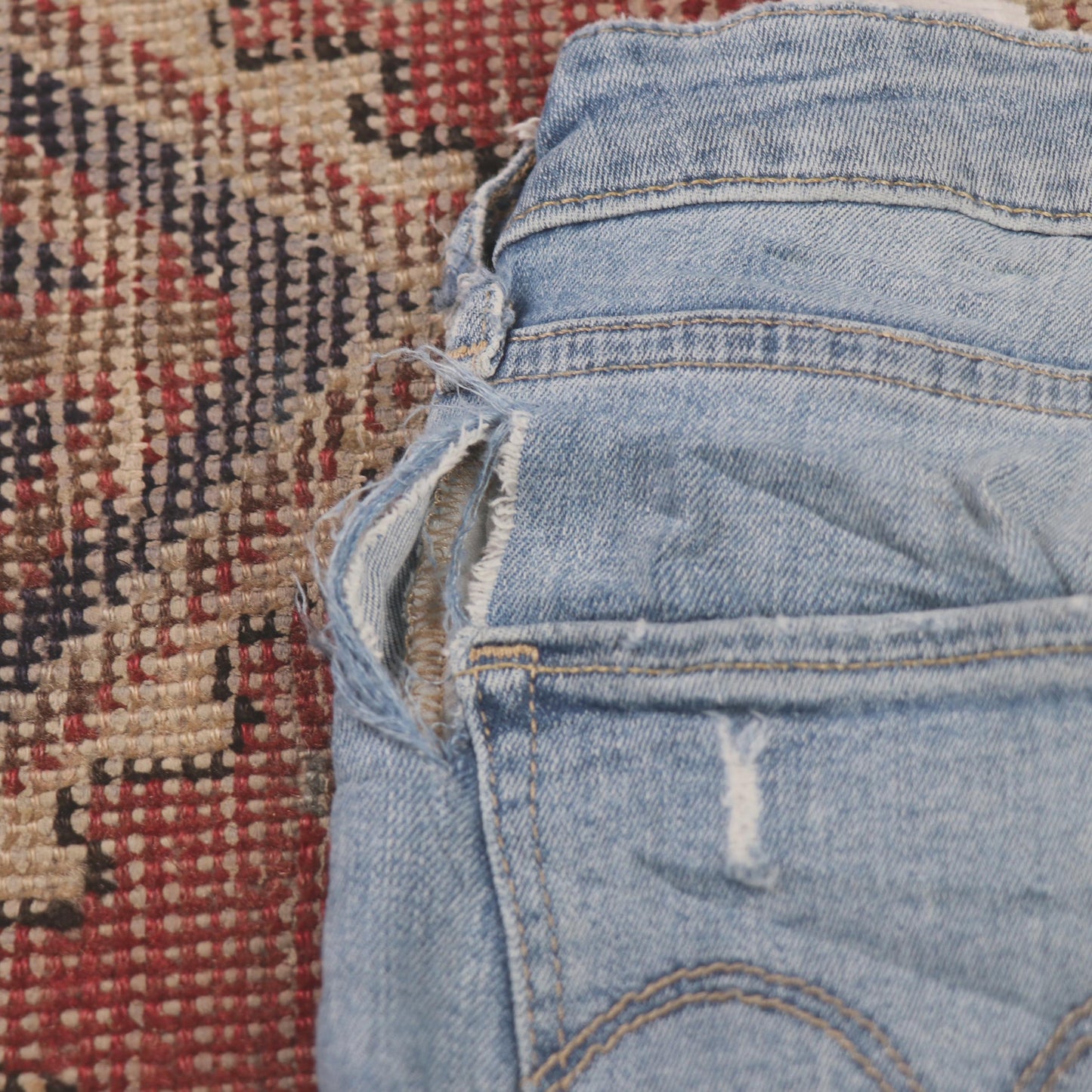 Levi's 721 W26 L30 Skinny Classic Ripped Style Blue Denim Jeans