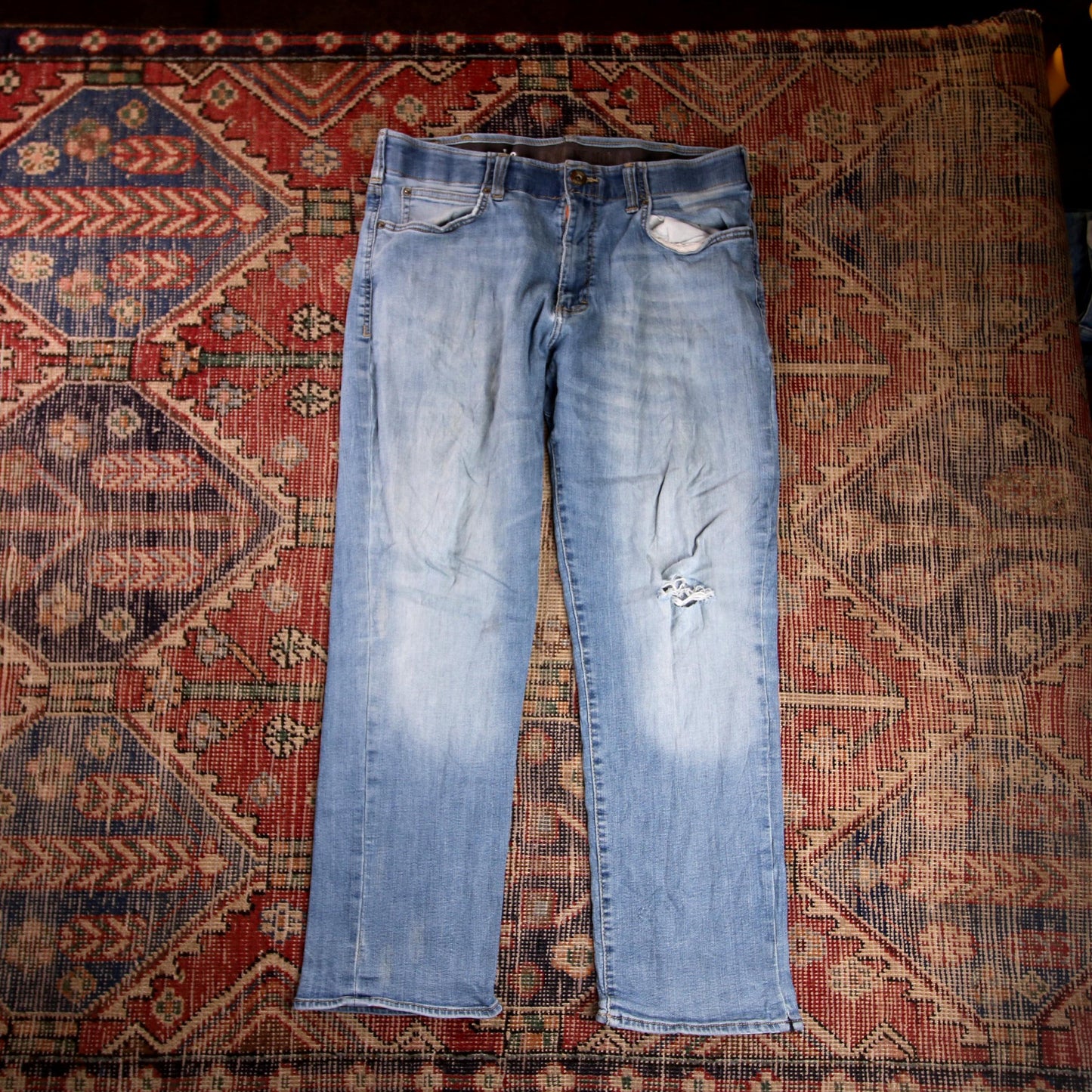 Lee W34 L28 Straight Leg Relaxed Fit Classic Ripped Style Blue Denim Jeans