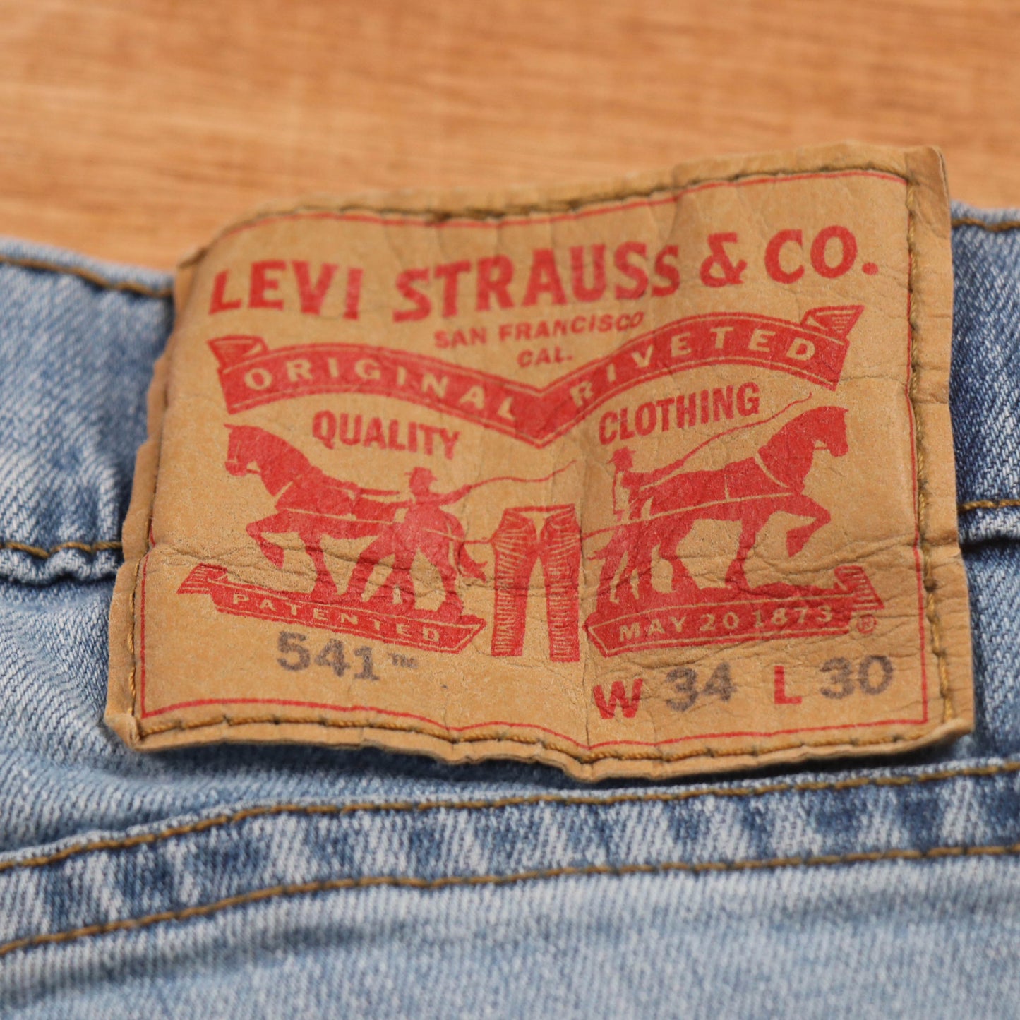 Levi's 541 Red Tab W34 L27 Tapered Leg Blue Denim Jeans