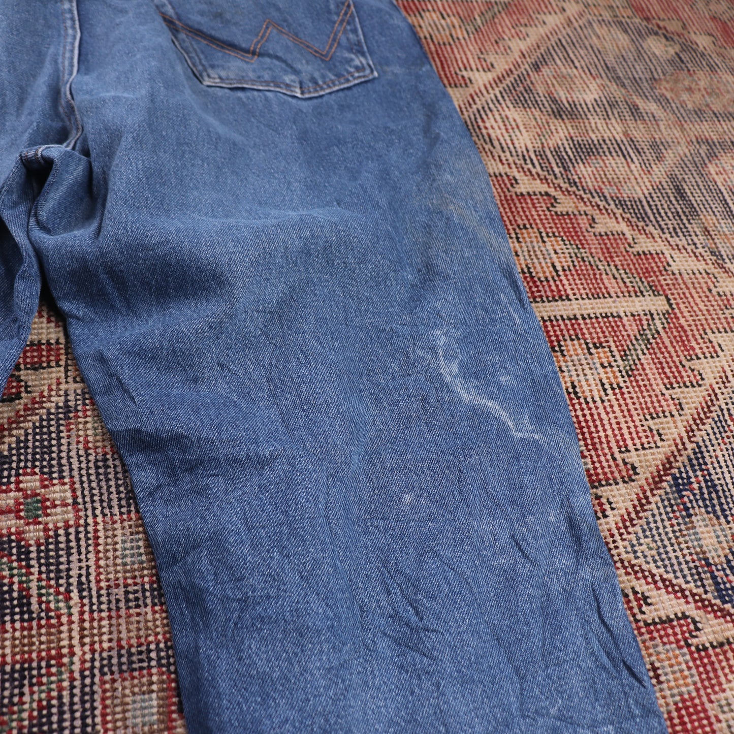 Wrangler W38 L30 Straight Leg Relaxed Fit Blue Denim Jeans