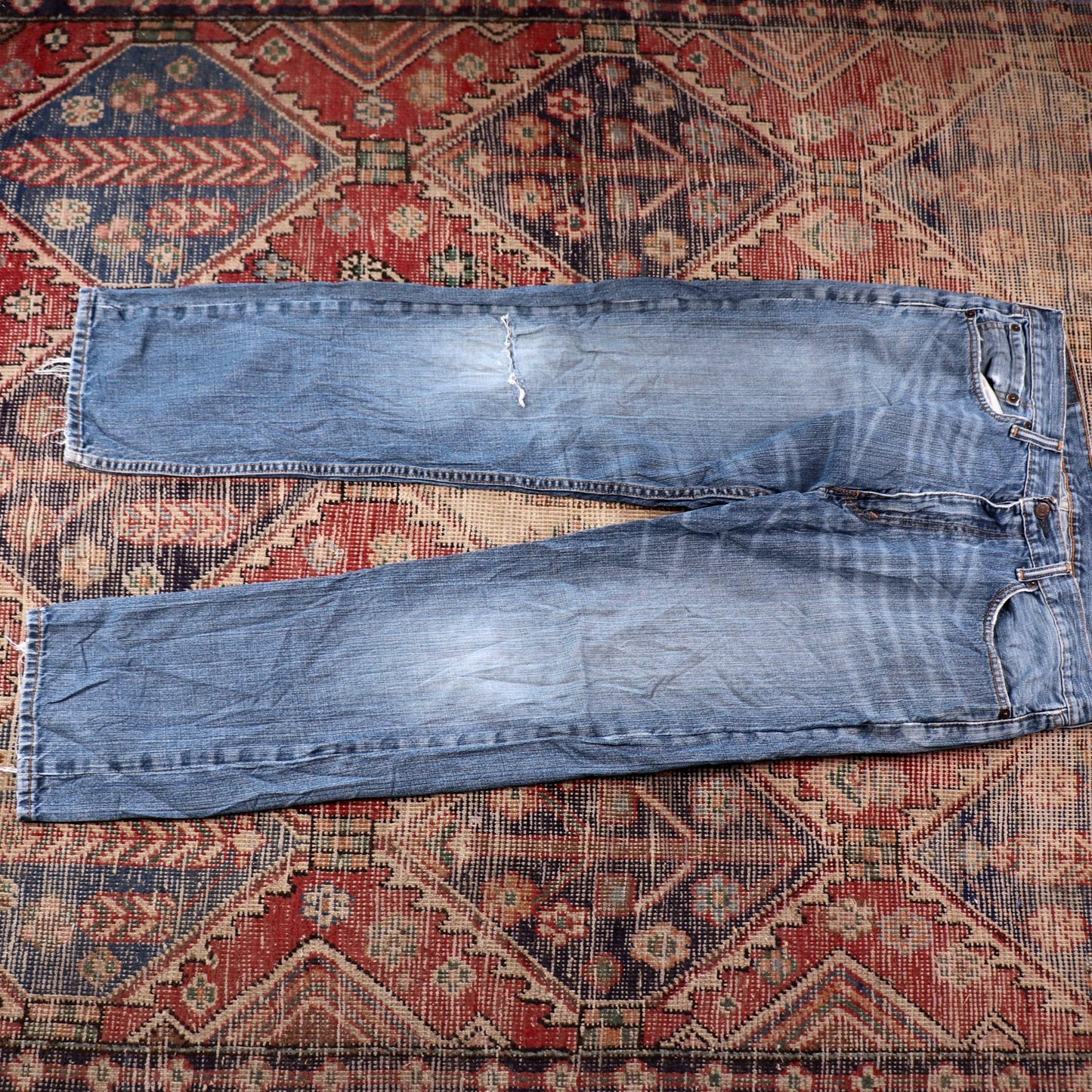 Levi's W34 L30 Straight Leg Classic Ripped Style Blue Denim Jeans