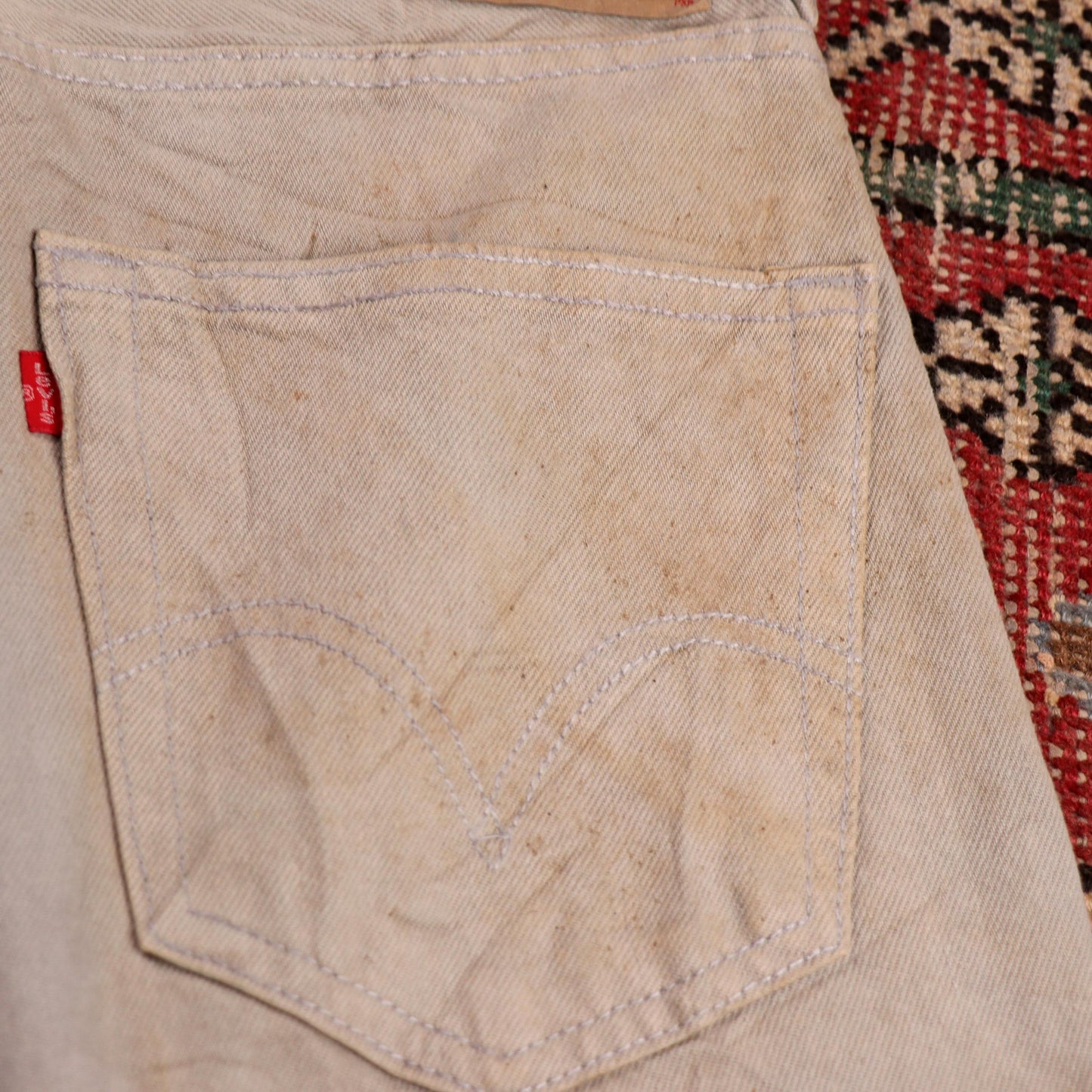 Levi's 550 W36 L34 Tapered Leg Relaxed Fit Beige Denim Jeans