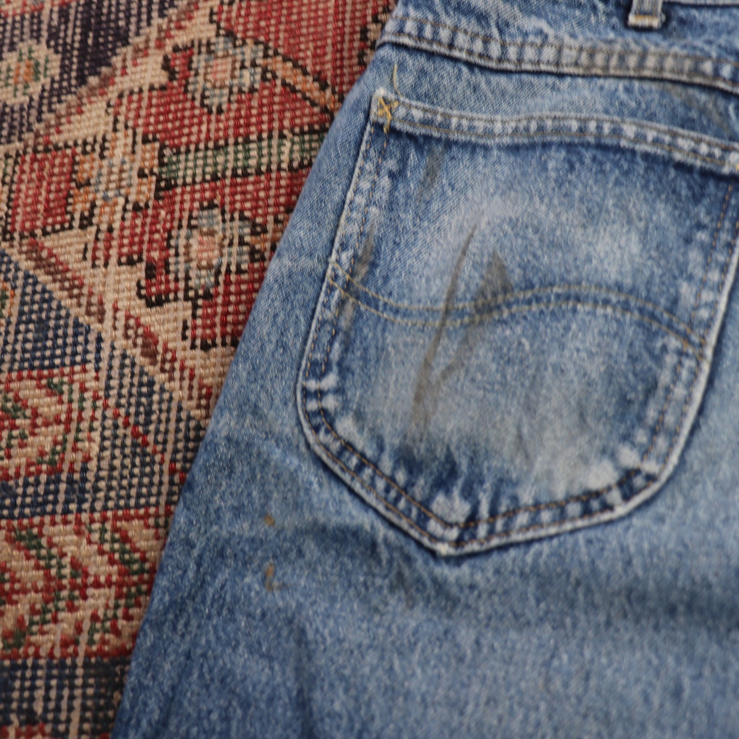 Lee W30 L30 Straight Leg Relaxed Fit Classic Ripped Style Blue Denim Jeans