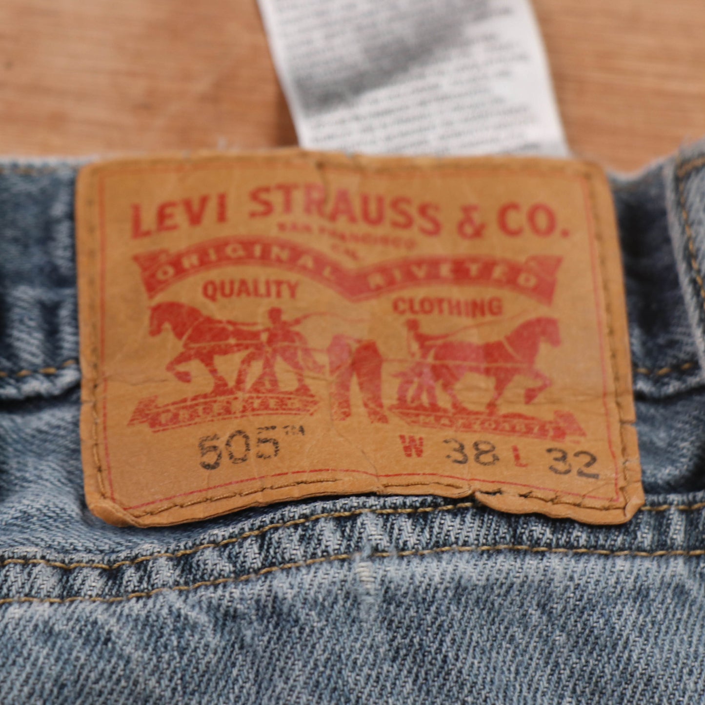 Levi's 505 Red Tab W36 L29 Straight Leg Regular Fit Classic Ripped Style Blue De