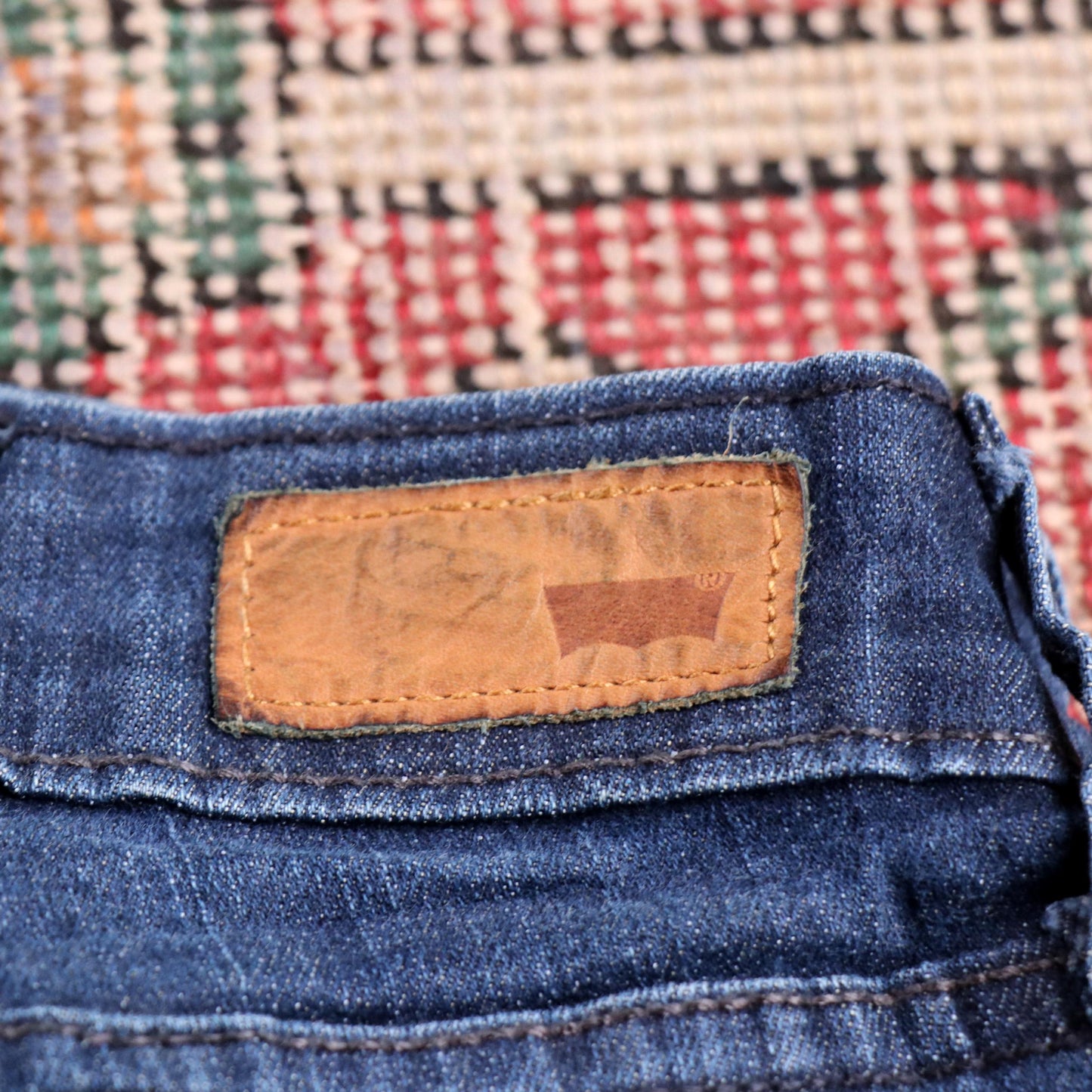 Levi's W30 L30 Jegging Classic Ripped Style Blue Denim Jeans