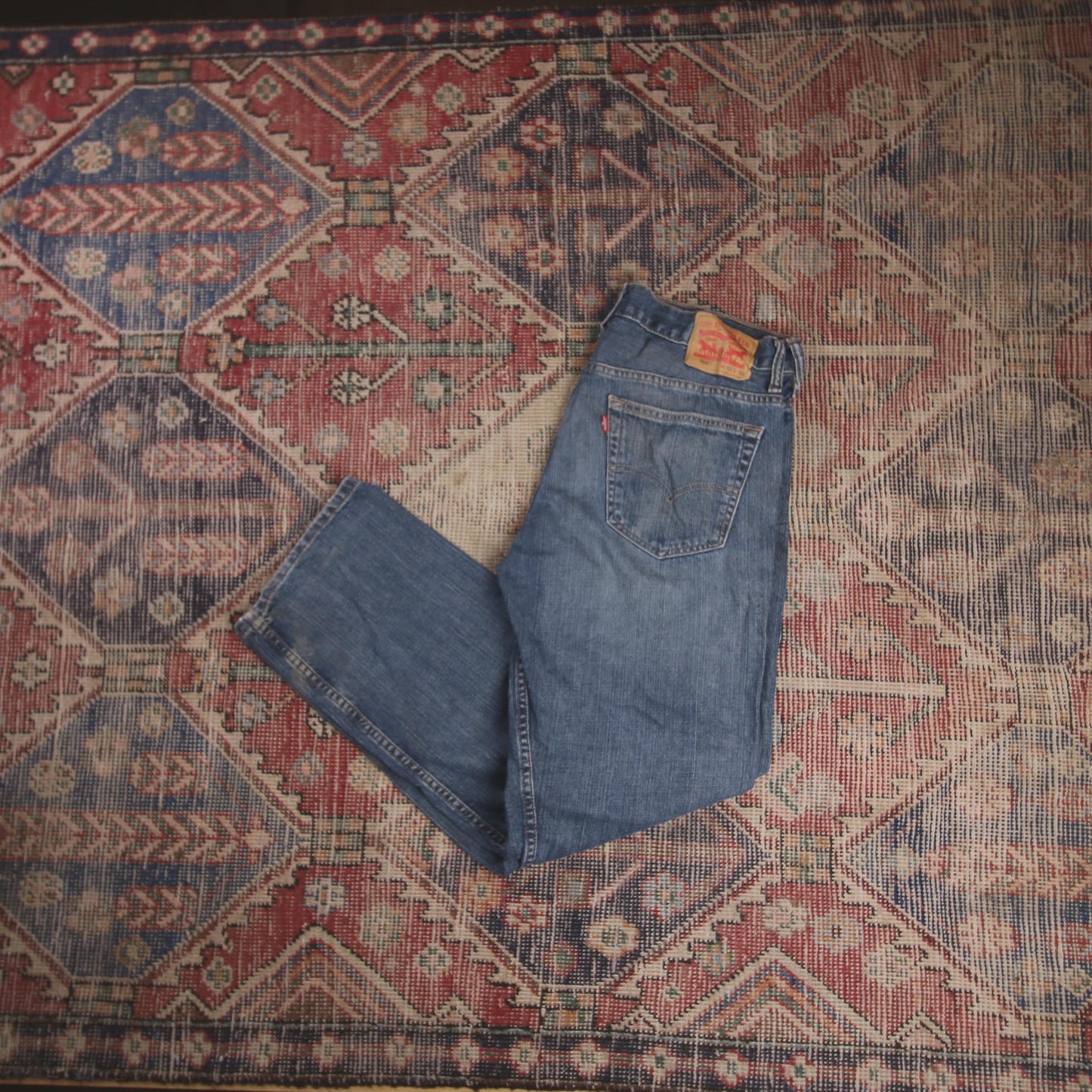 Levi's W34 L30 Straight Leg Loose Fit Classic Ripped Style Blue Denim Jeans
