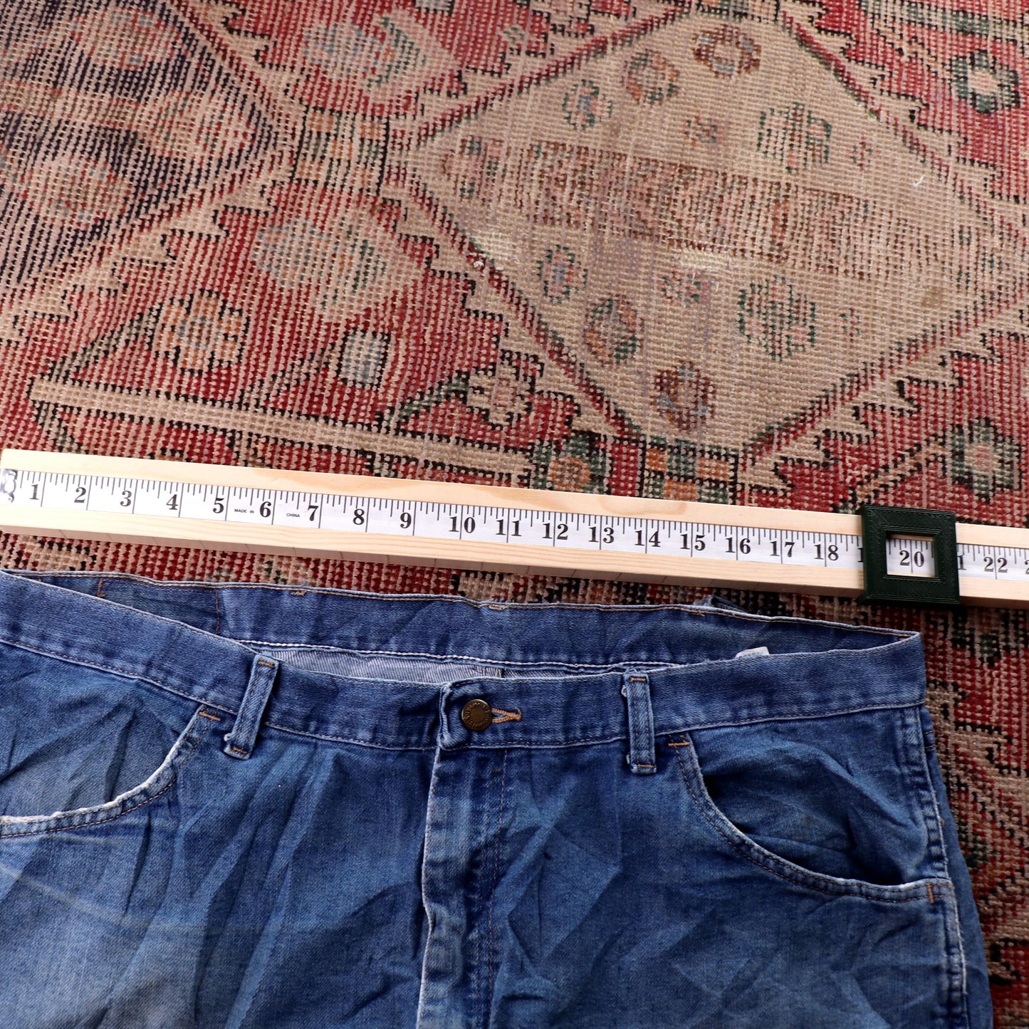 Wrangler W40 L28 Relaxed Blue Denim Jeans