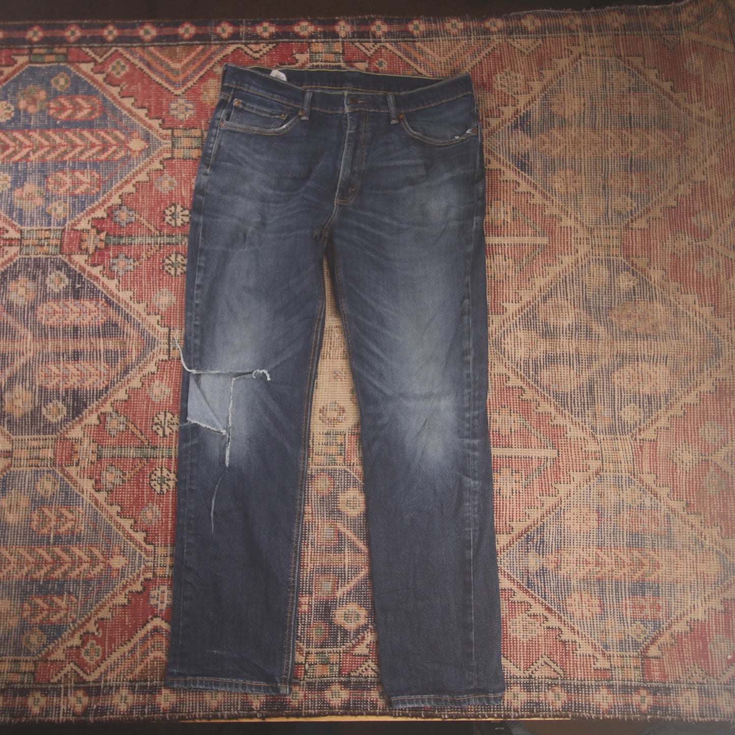 Levi's W36 L30 Straight Leg Classic Ripped Style Blue Denim Jeans