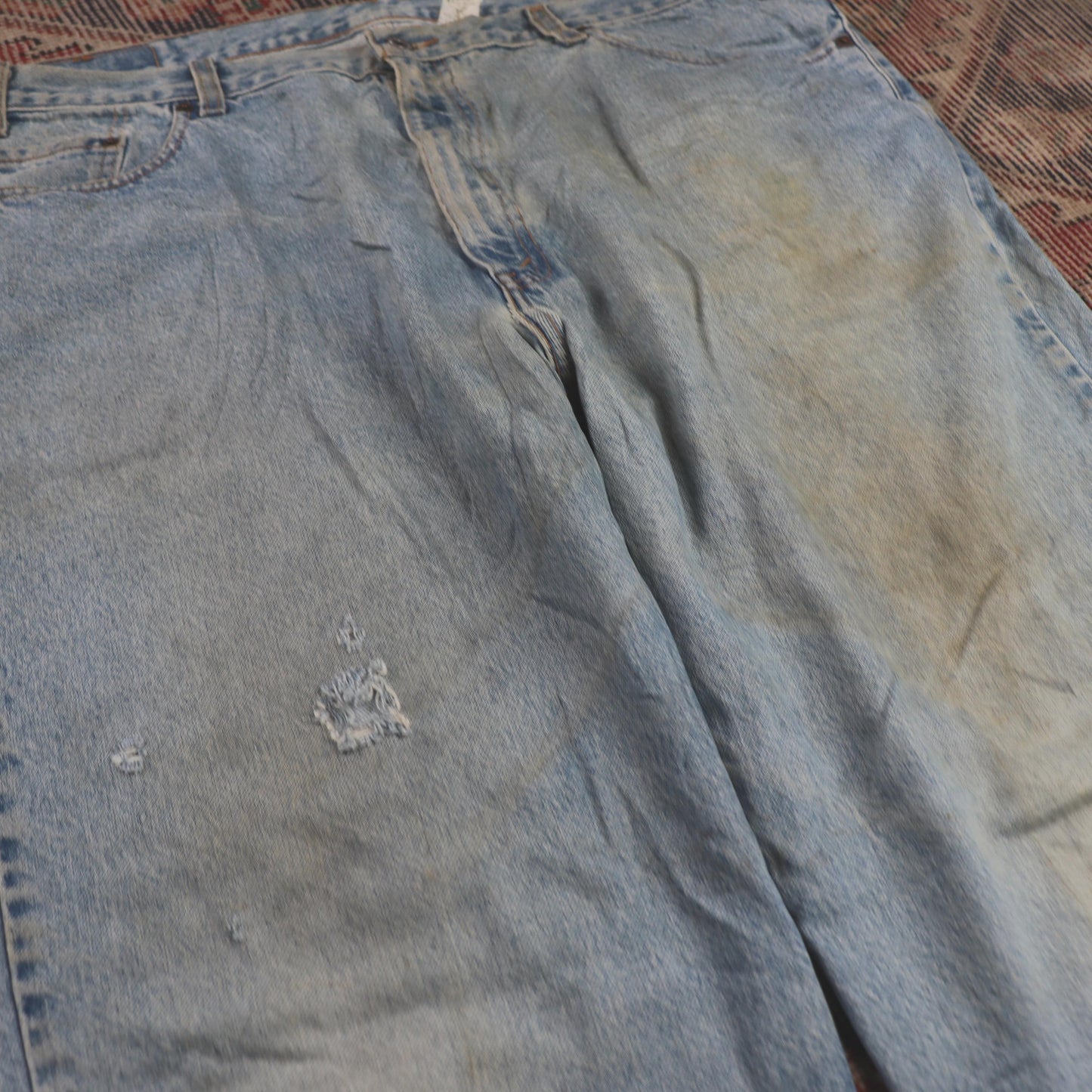 Levi's W42 L31 Tapered Leg Loose Fit Classic Ripped Style Blue Denim Jeans