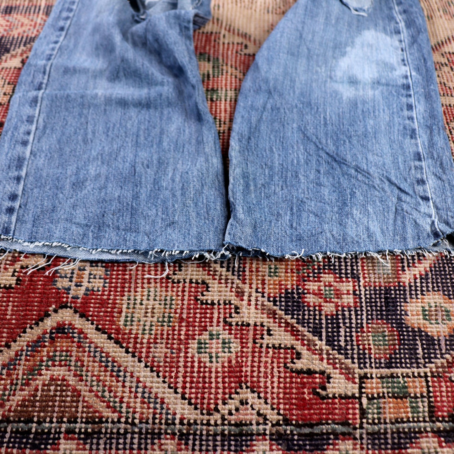 Lee W34 L27 Straight Leg Relaxed Fit Classic Ripped Style Blue Denim Jeans