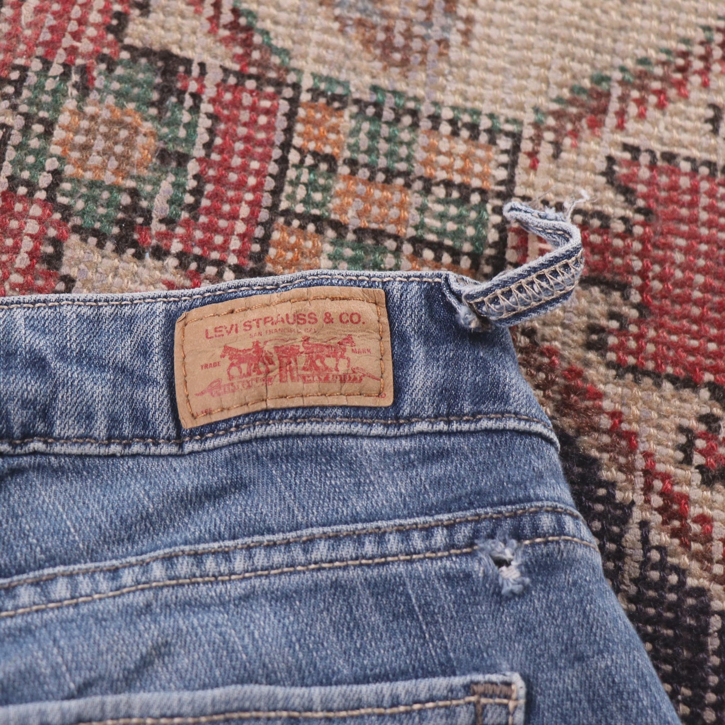 Levi's 711 Red Tab W28 L30 Skinny Blue Denim Jeans