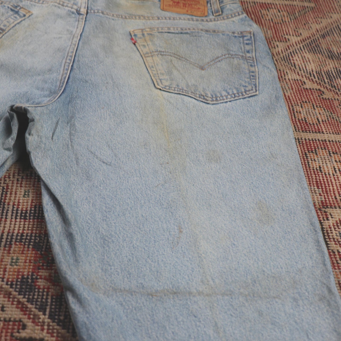 Levi's W42 L31 Tapered Leg Loose Fit Classic Ripped Style Blue Denim Jeans