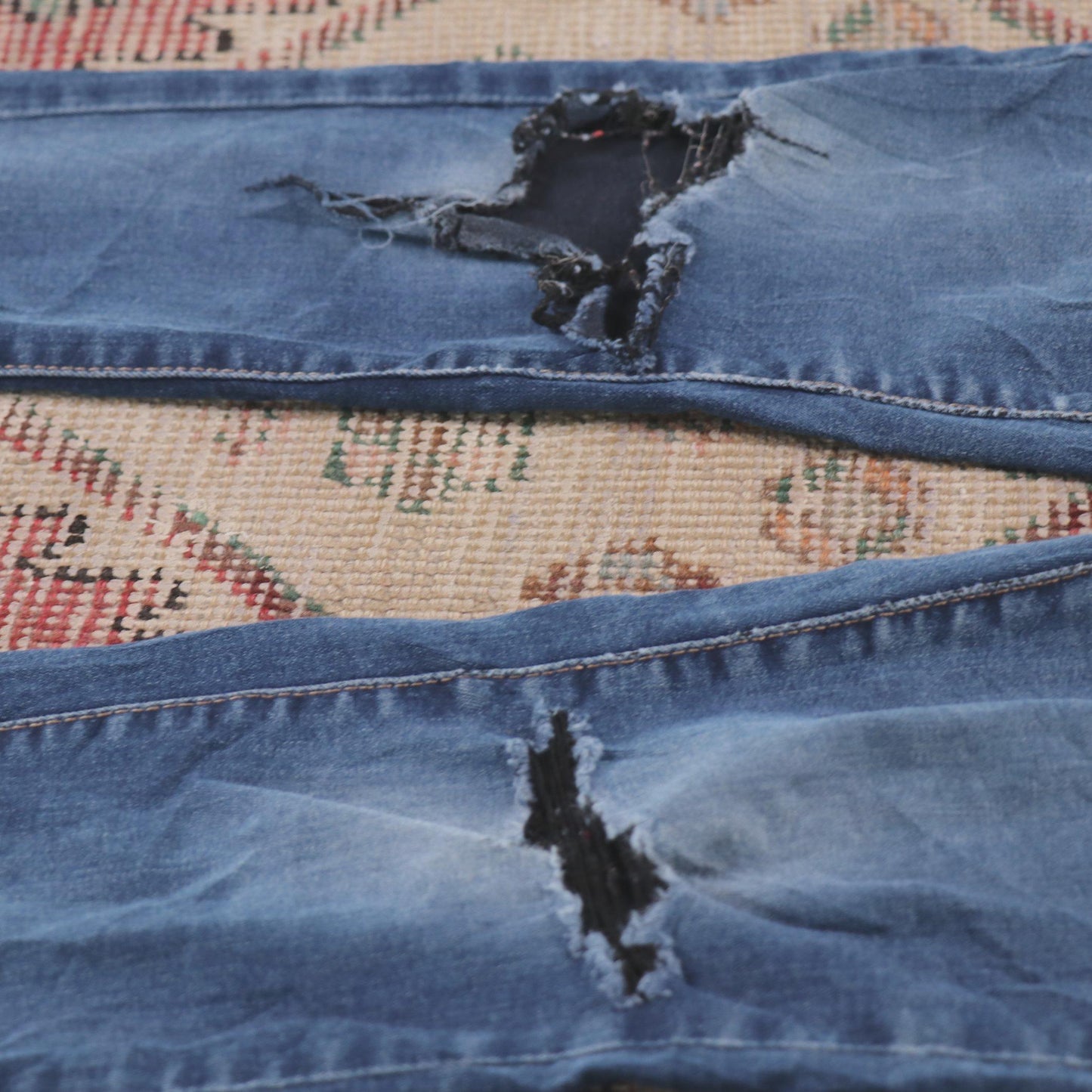 Levi's 710 W28 L29 Skinny Classic Ripped Style Blue Denim Jeans