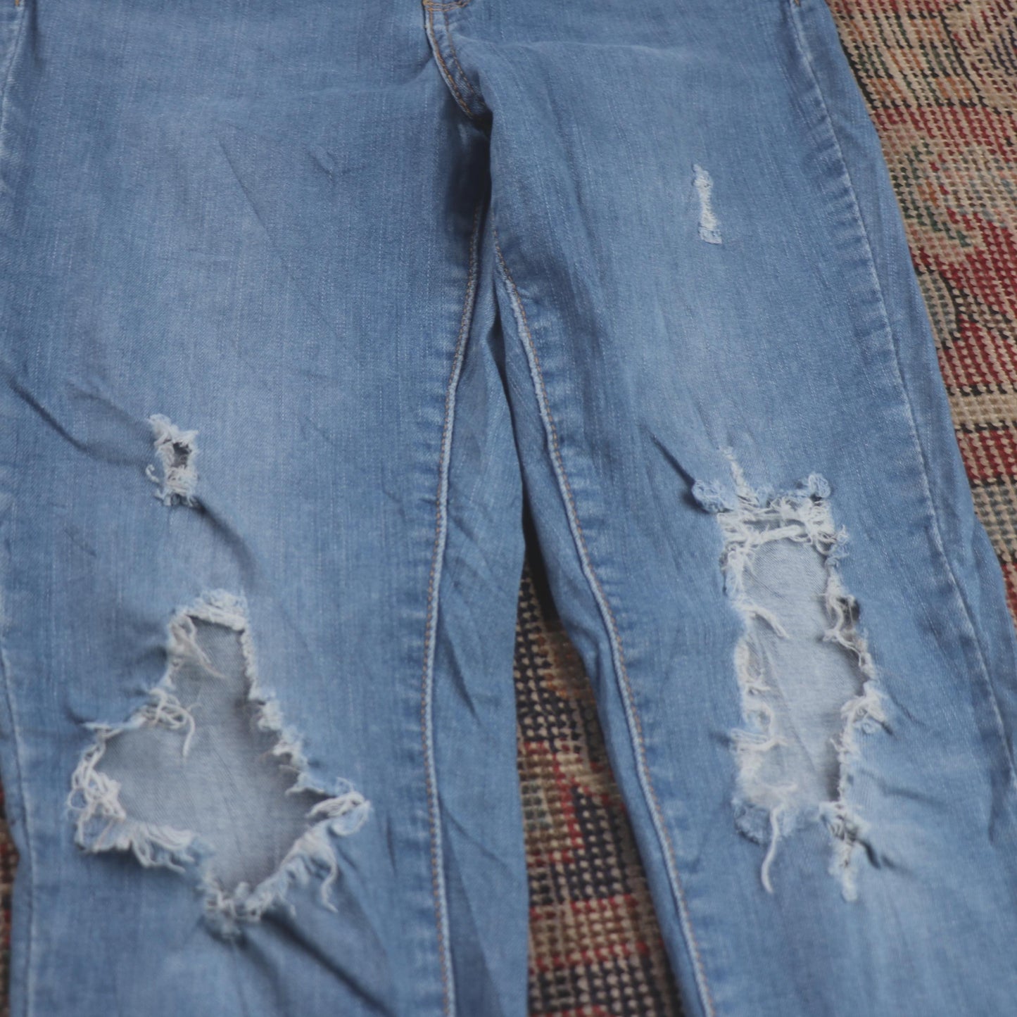 Levi's W26 L29 Skinny Classic Ripped Style Blue Denim Jeans