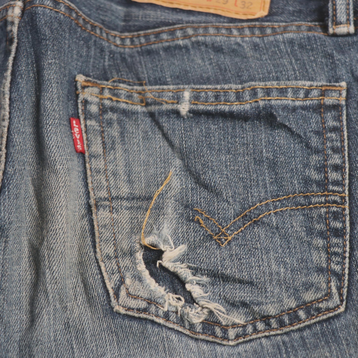 Levi's 514 W30 L30 Straight Leg Classic Ripped Style Blue Denim Jeans