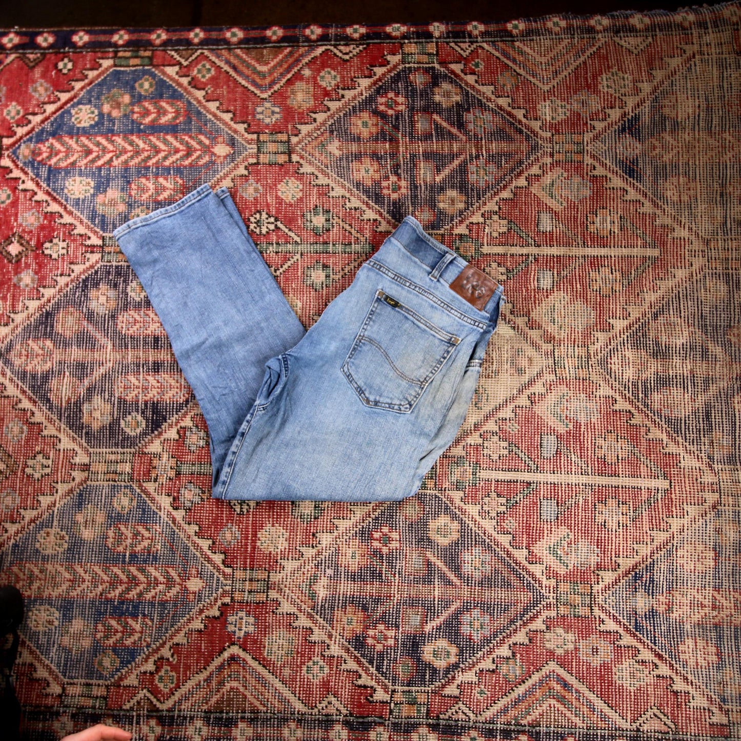 Lee W34 L27 Straight Leg Relaxed Fit Classic Ripped Style Blue Denim Jeans