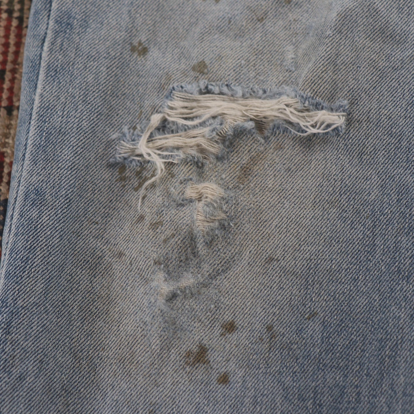 Levi's 550 W34 L30 Tapered Leg Relaxed Fit Classic Ripped Style Blue Denim Jeans