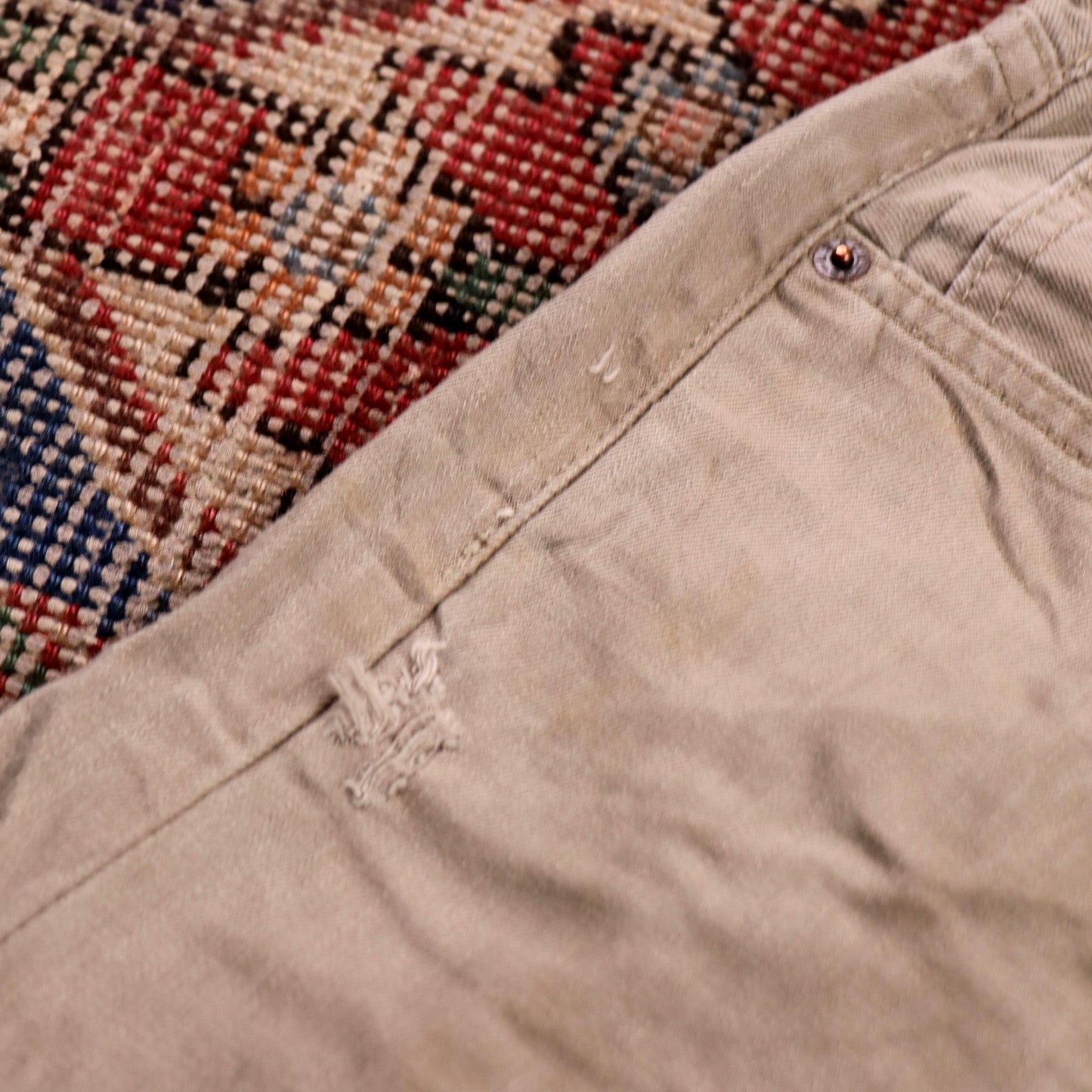 Levi's 505 W34 L29 Straight Leg Regular Fit Distressed Style Beige Denim Jeans