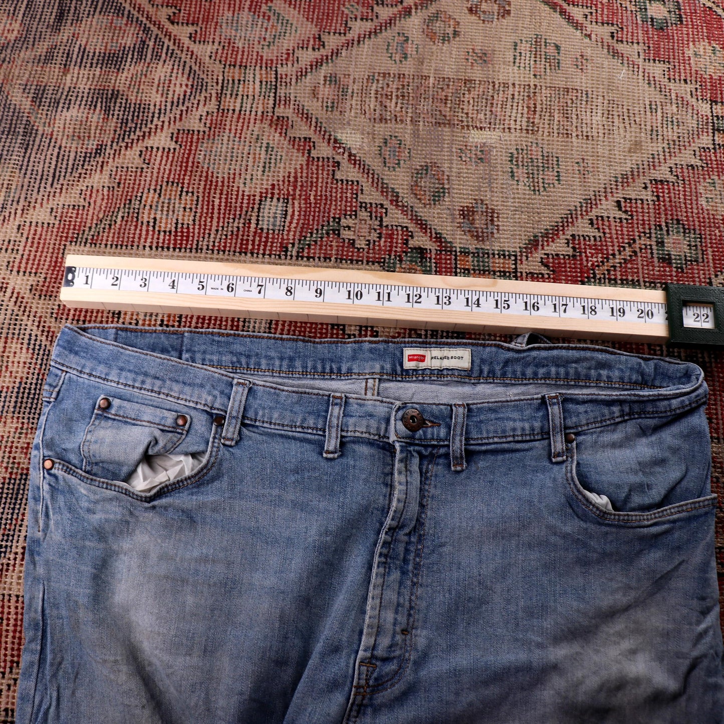 Wrangler Orange Tab W44 L29 Relaxed Classic Ripped Style Blue Denim Jeans