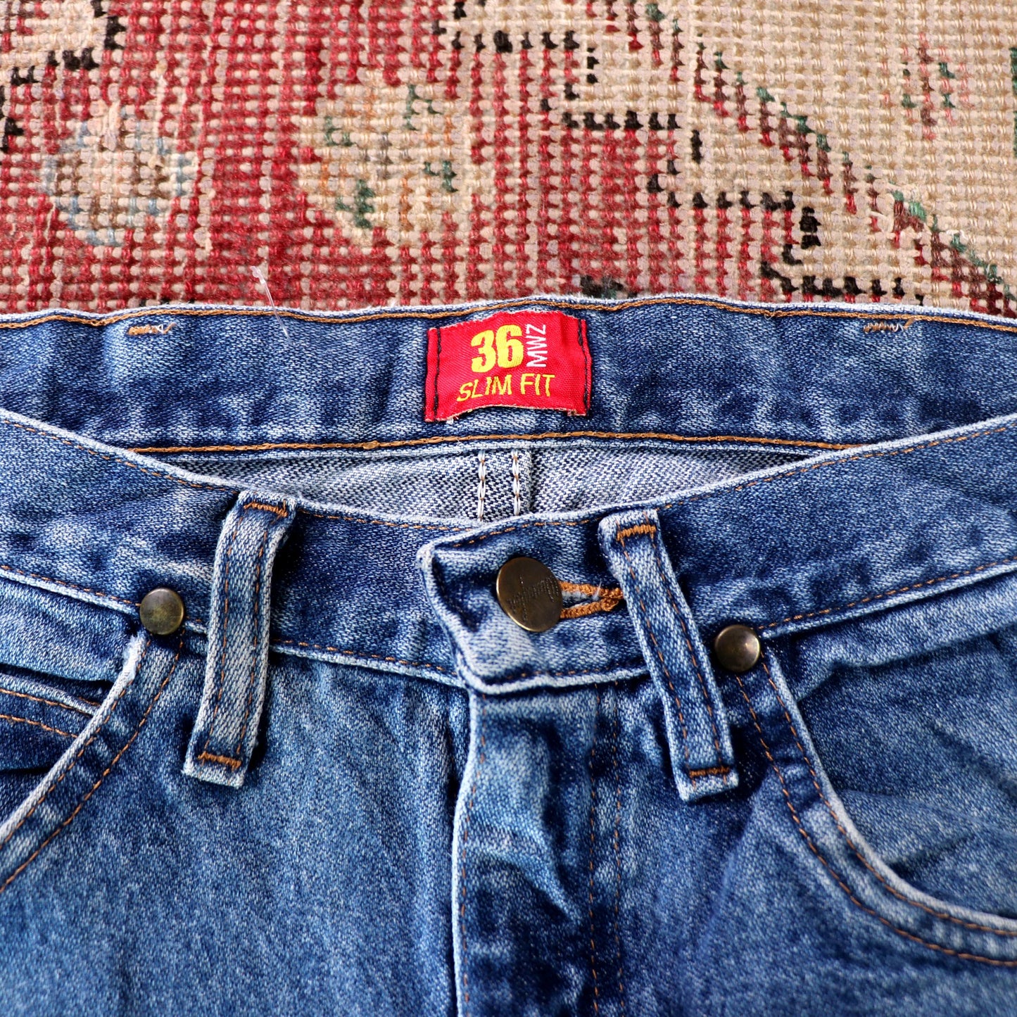Wrangler W30 L30 Straight Leg Relaxed Fit Blue Denim Jeans