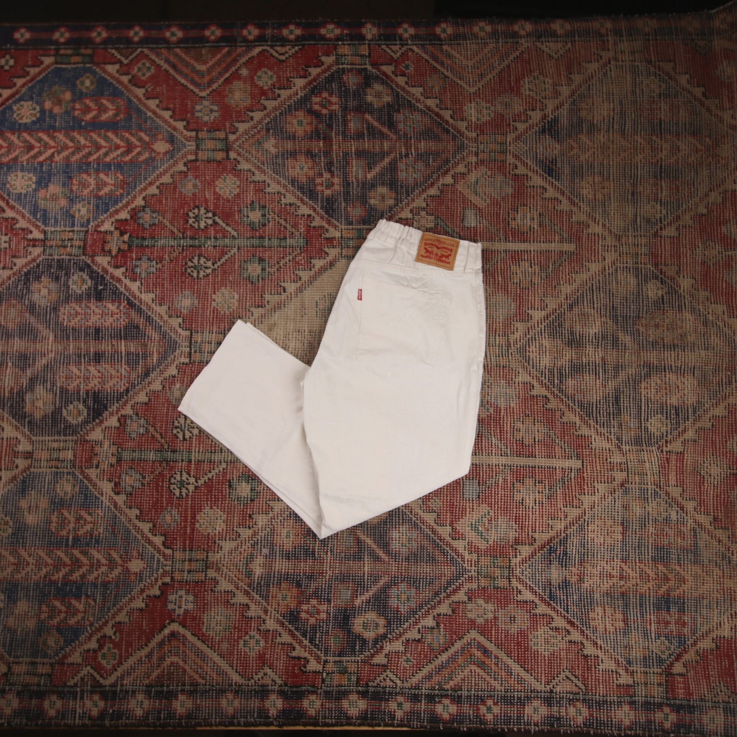Levi's W32 L23 Straight Leg Loose Fit White Denim Jeans