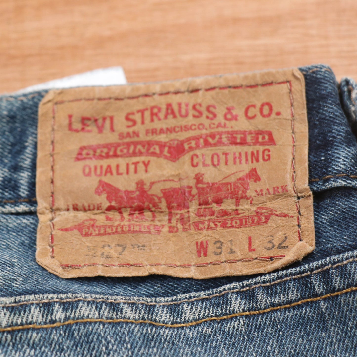 Levi's 327 Red Tab W32 L33 Bootcut Blue Denim Jeans
