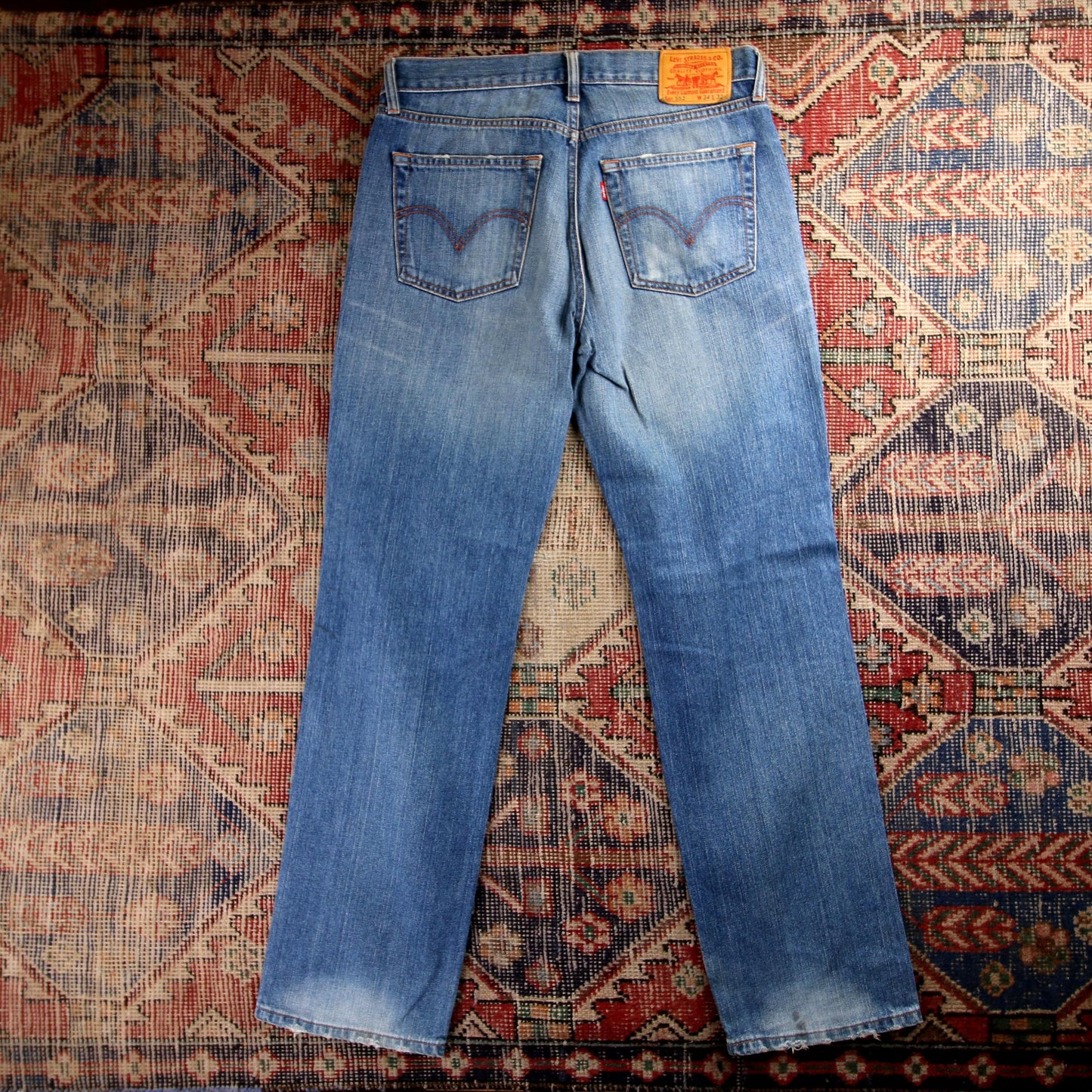 Levi's 552 Red Tab W32 L32 Straight Leg Jeans Blue Denim Jeans