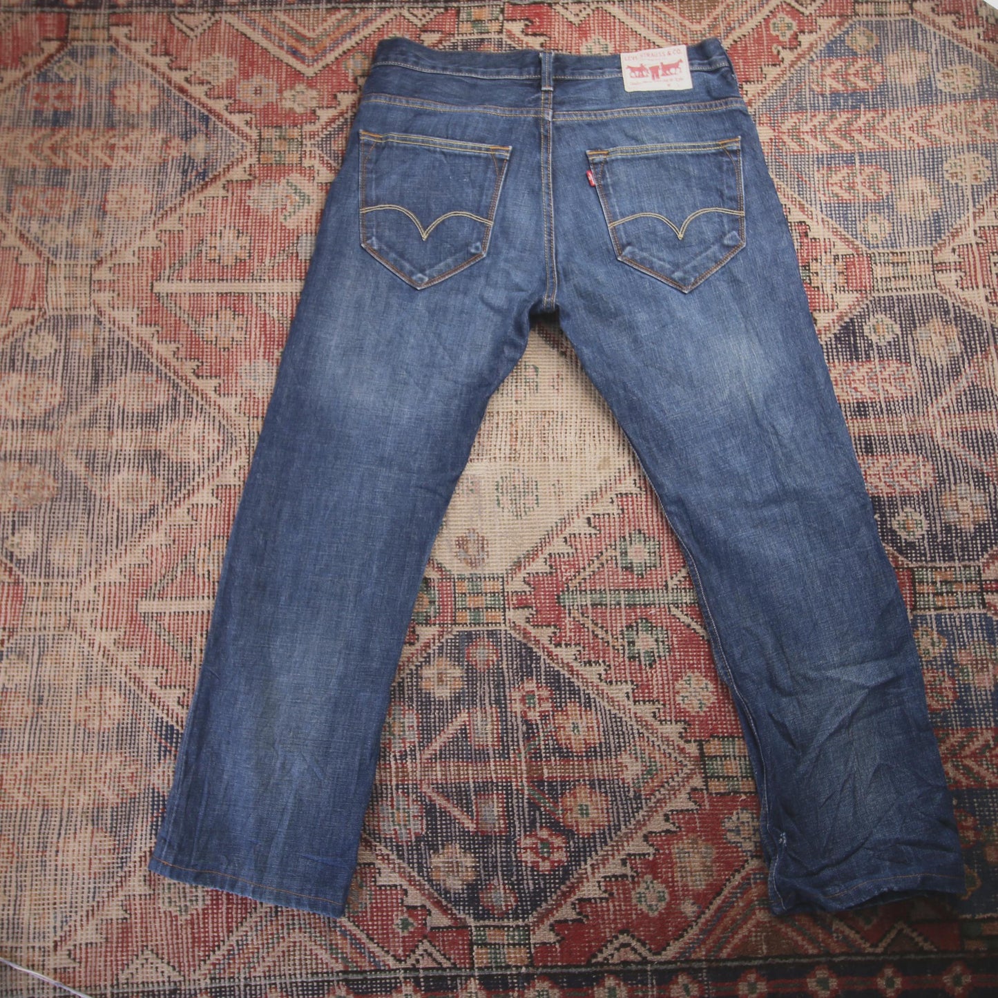 Levi's W34 L28 Straight Leg Blue Denim Jeans