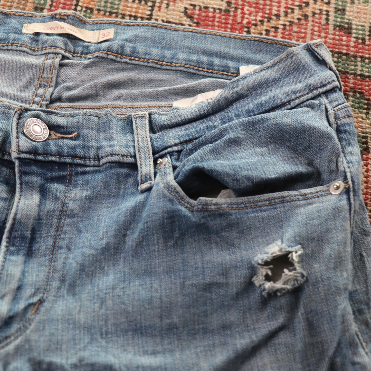 Levi's W32 L29 Skinny Classic Ripped Style Blue Denim Jeans