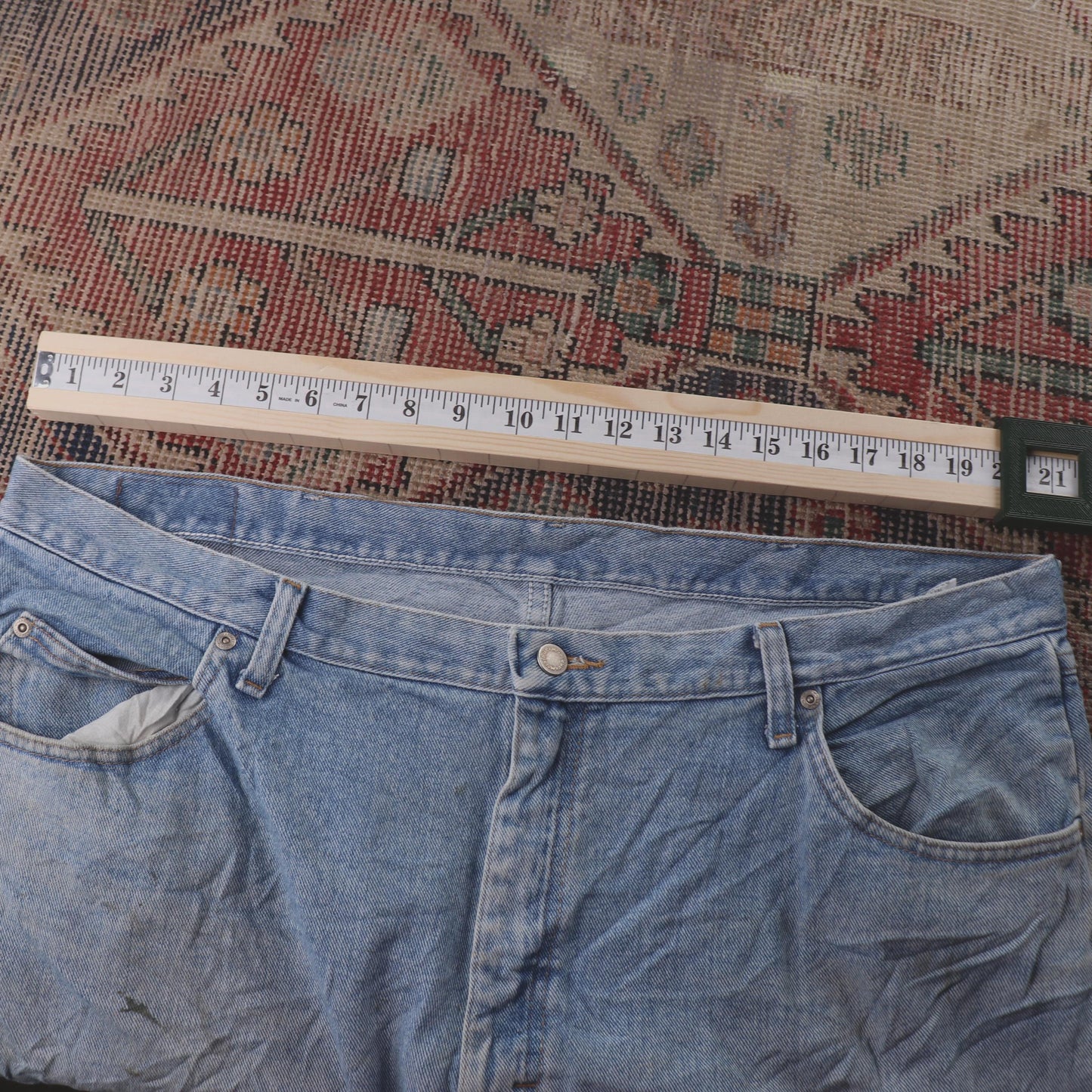 Wrangler W42 L30 Relaxed Blue Denim Jeans