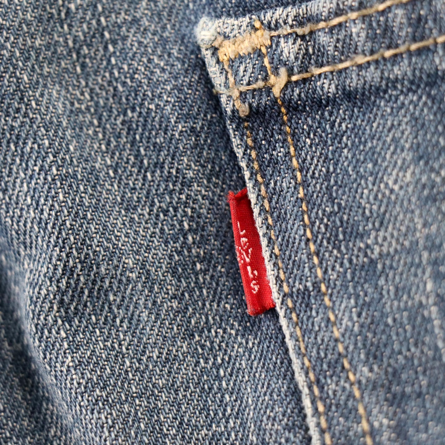 Levi's 549 Red Tab W40 L30 Loose Classic Ripped Style Blue Denim Jeans