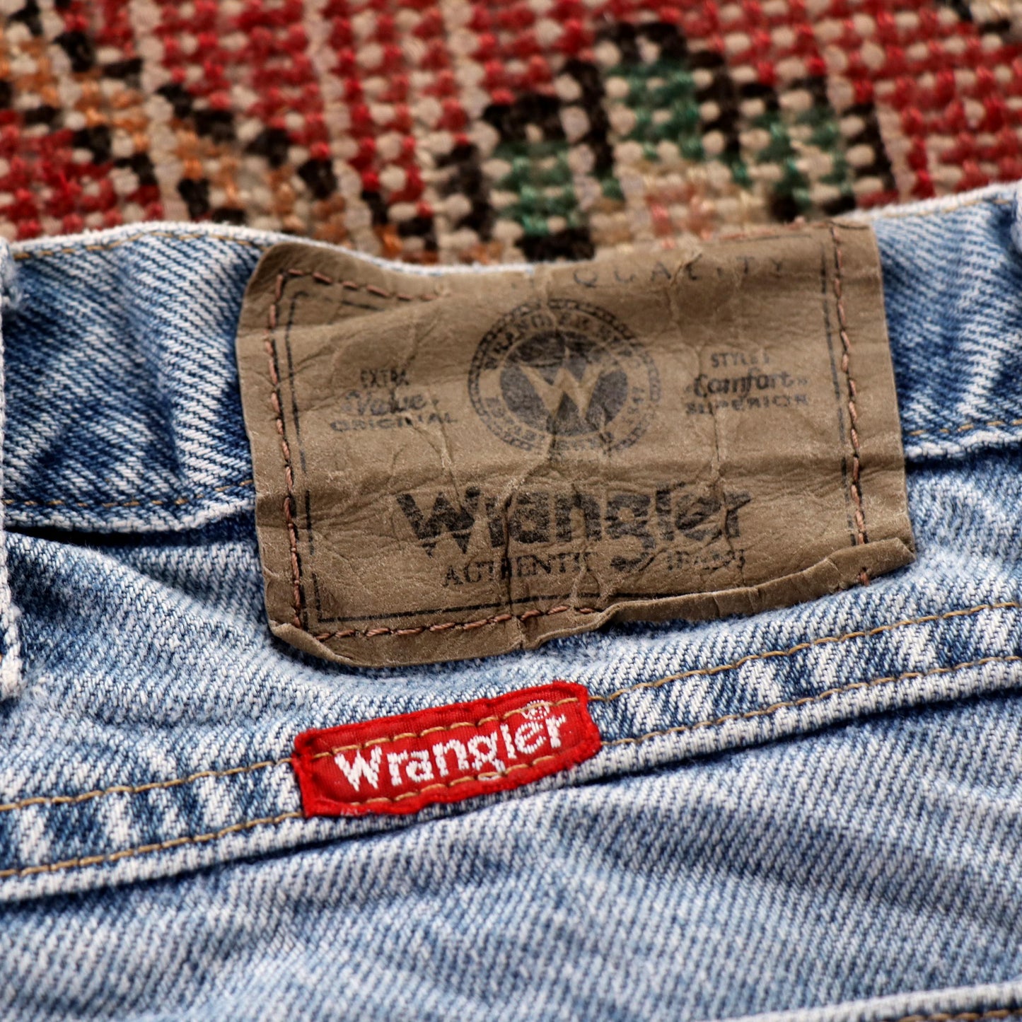 Wrangler W42 L28 Baggy Classic Ripped Style Blue Denim Jeans
