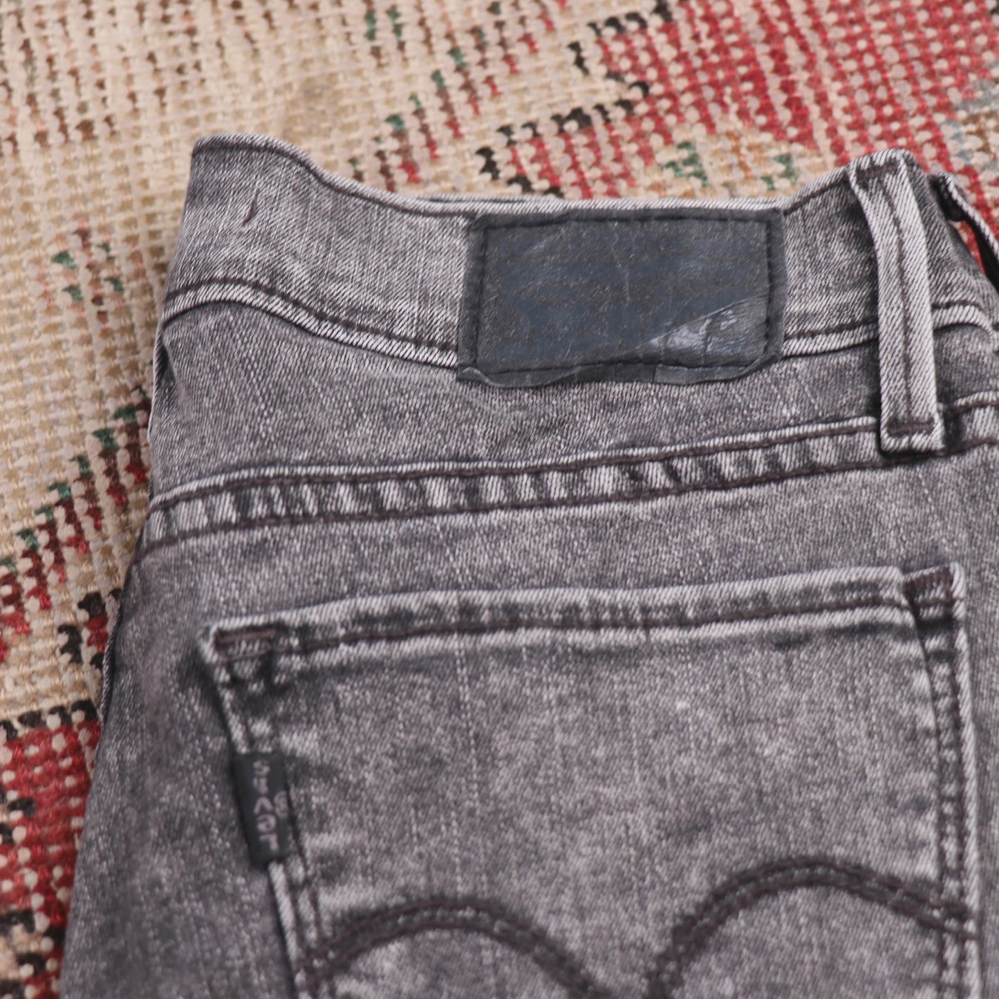 Levi's 710 W24 L28 Skinny Classic Ripped Style Grey Denim Jeans