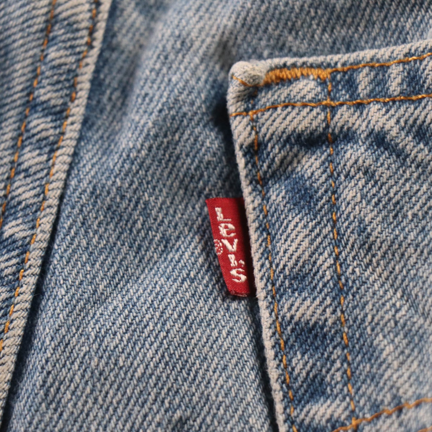 Levi's 560 Red Tab W38 L31 Comfort Fit Blue Denim Jeans