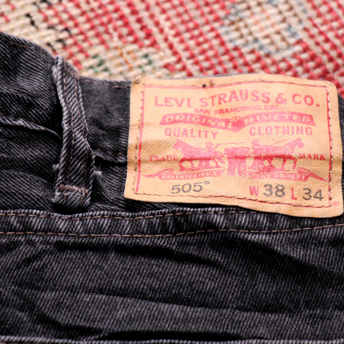 Levi's 505 W38 L33 Straight Leg Regular Fit Black Denim Jeans