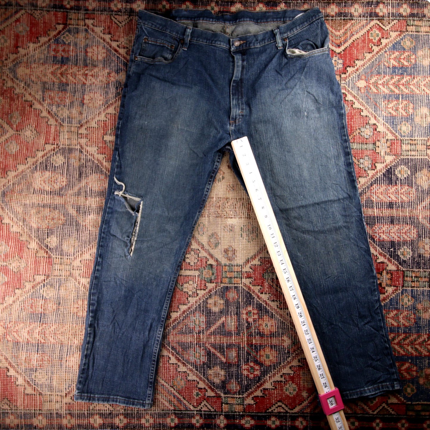 Wrangler W36 L30 Straight Classic Ripped Style Blue Denim Jeans