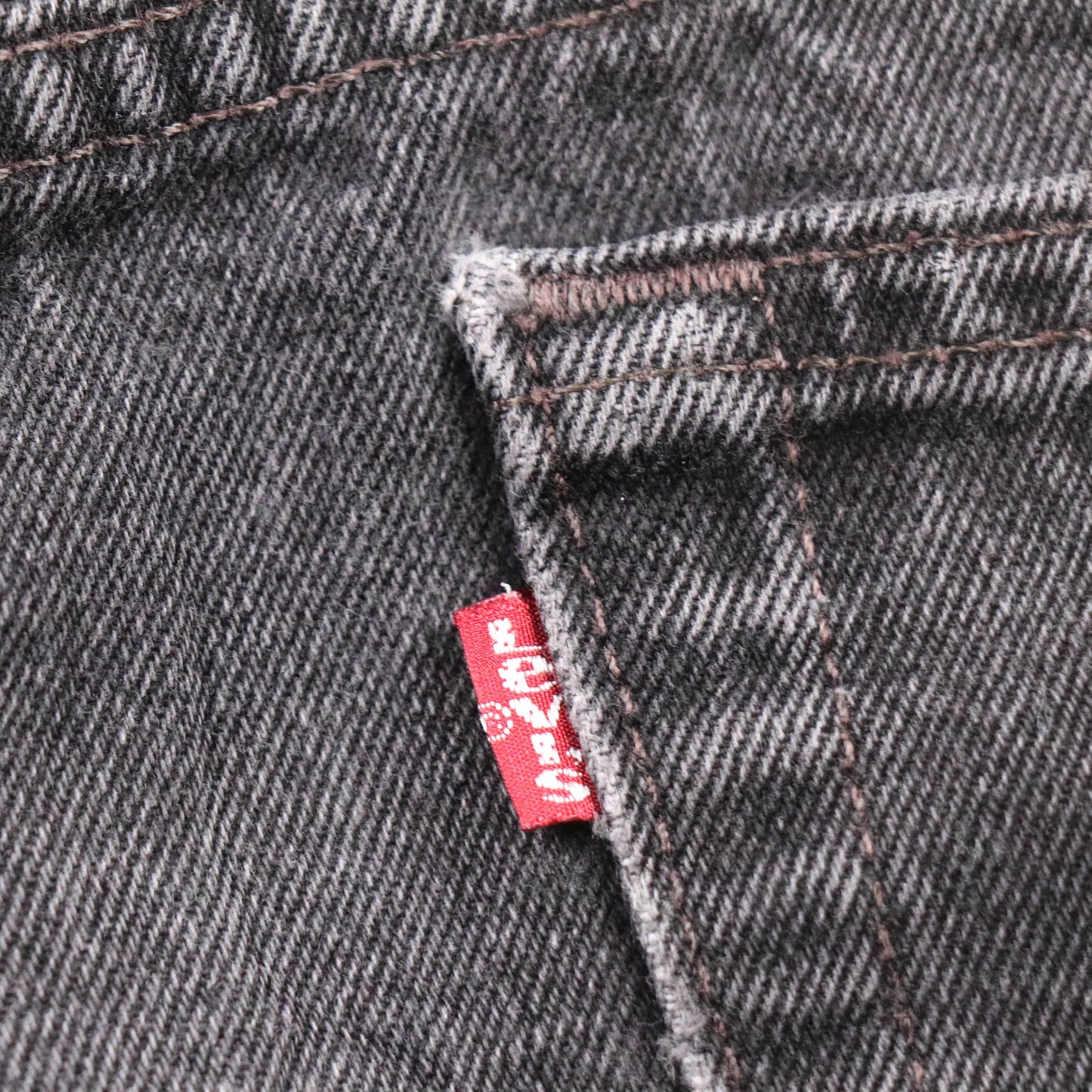 Levi's 550 Red Tab W28 L29 Tapered Leg Relaxed Fit Black Denim Jeans