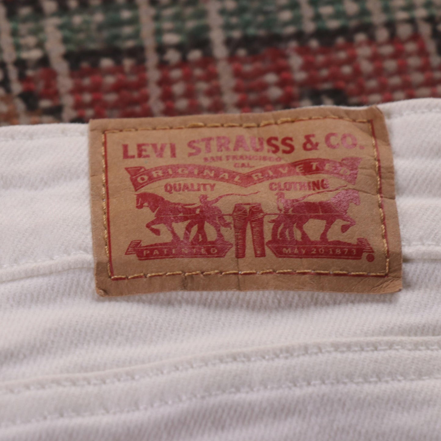 Levi's 711 Red Tab W32 L24 Skinny Classic Ripped Style White Denim Jeans