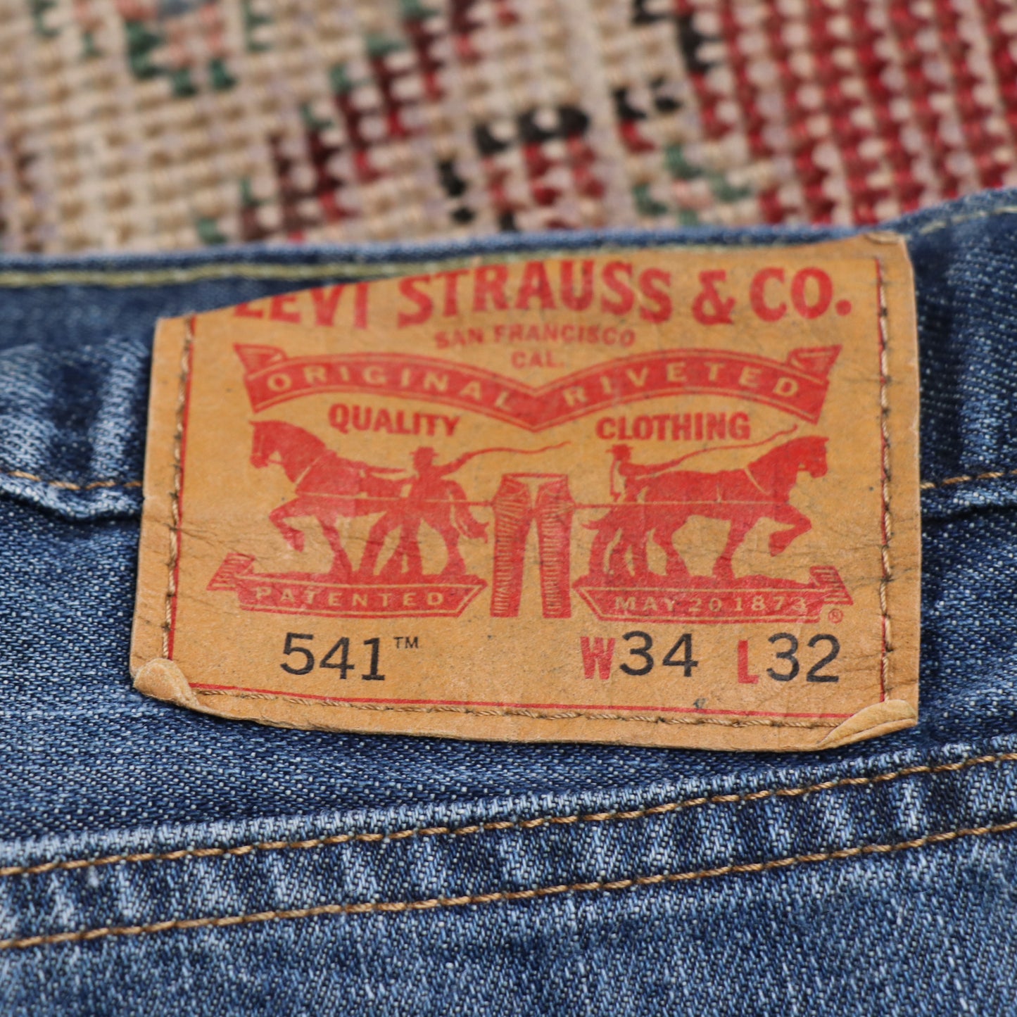 Levi's 541 W36 L31 Tapered Leg Classic Ripped Style Blue Denim Jeans
