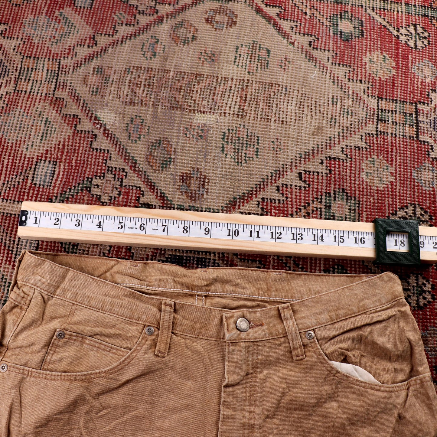Wrangler W36 L31 Straight Leg Beige Denim Jeans