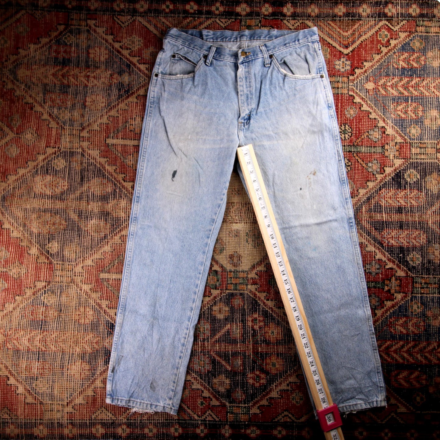 Wrangler W34 L30 Straight Leg Classic Ripped Style Blue Denim Jeans