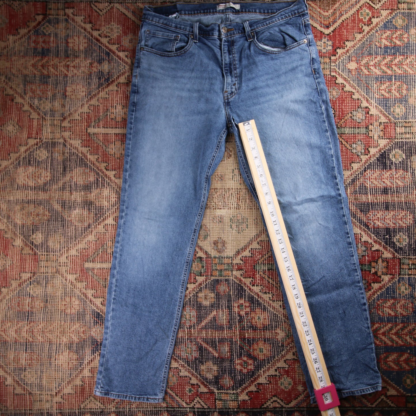 Levi's W34 L30 Straight Classic Ripped Style Blue Denim Jeans