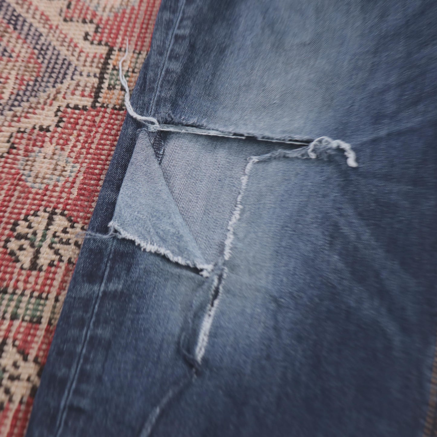 Levi's W36 L30 Straight Leg Classic Ripped Style Blue Denim Jeans