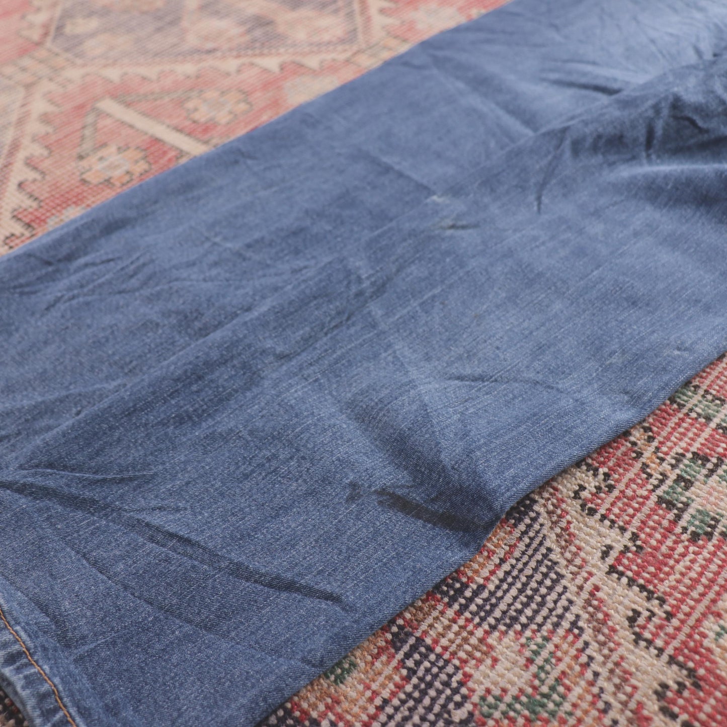 Levi's 514 W32 L30 Straight Leg Classic Ripped Style Blue Denim Jeans
